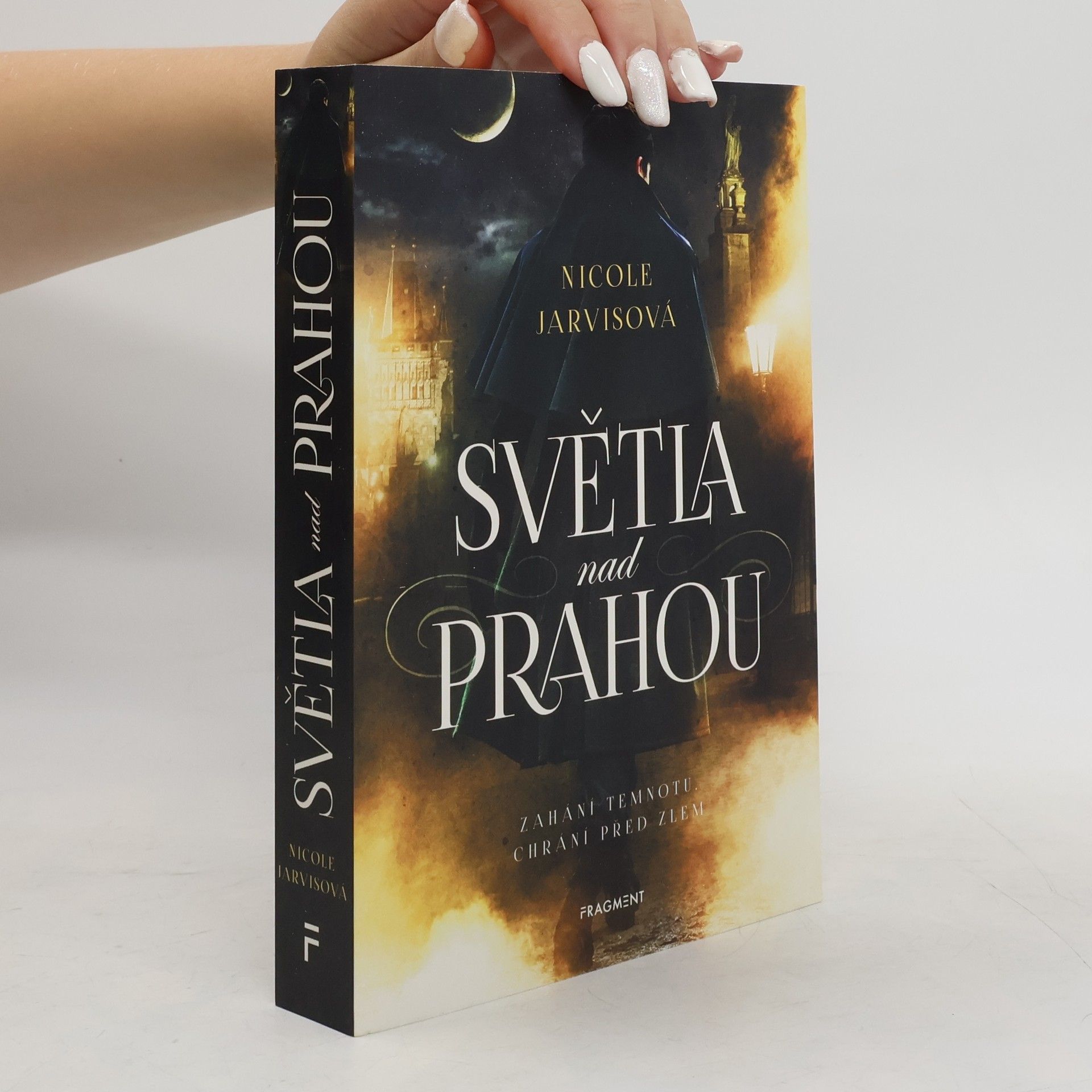 Nicole Jarvis Světla nad Prahou
