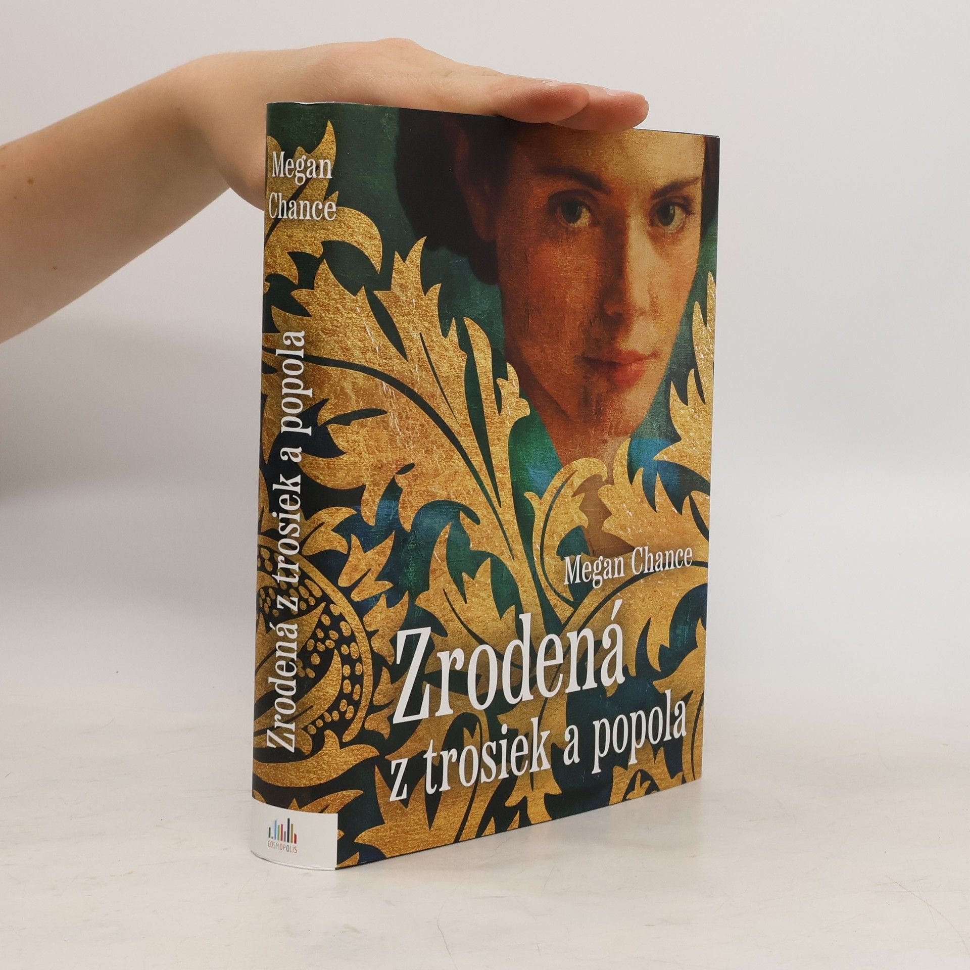 Chance Megan Zrodená z trosiek a popola
