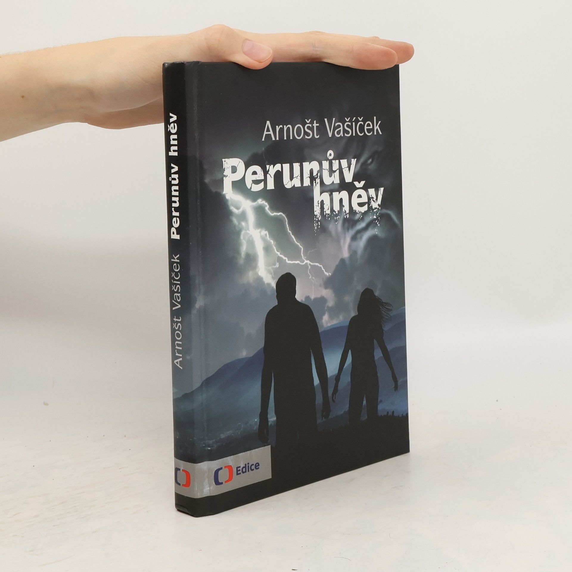 Arnošt Vašíček Perunův hněv