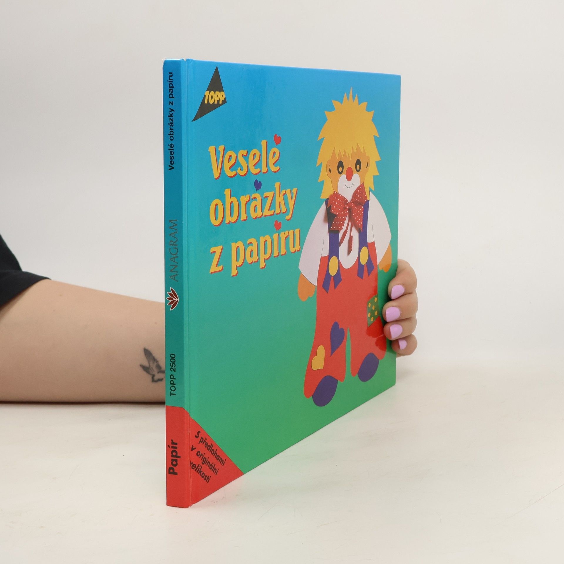 Angelika Kipp Veselé obrázky z papíru