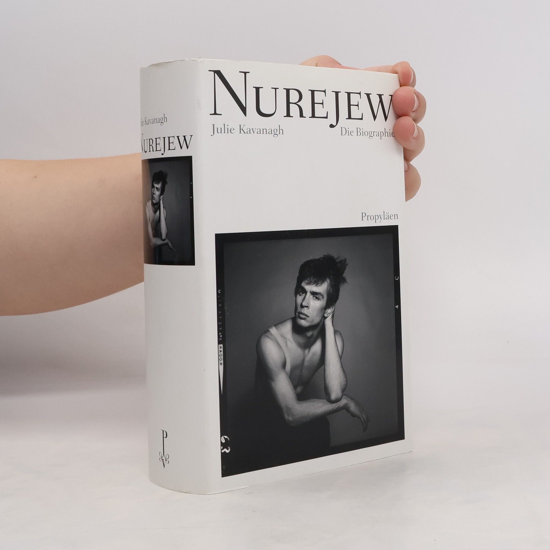 Julia Kavanagh Nurejew. Die Biografie