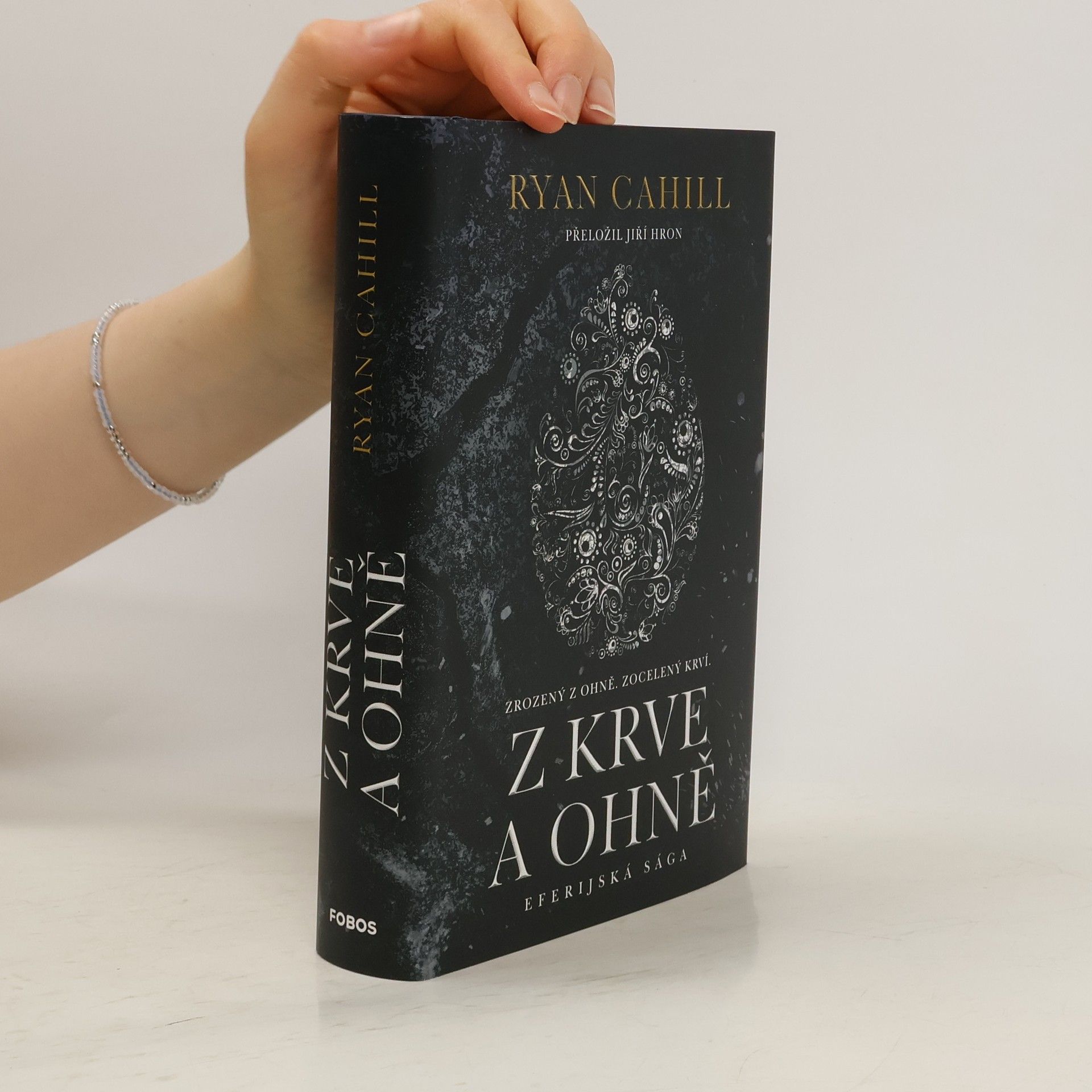 Ryan Cahill Z krve a ohně