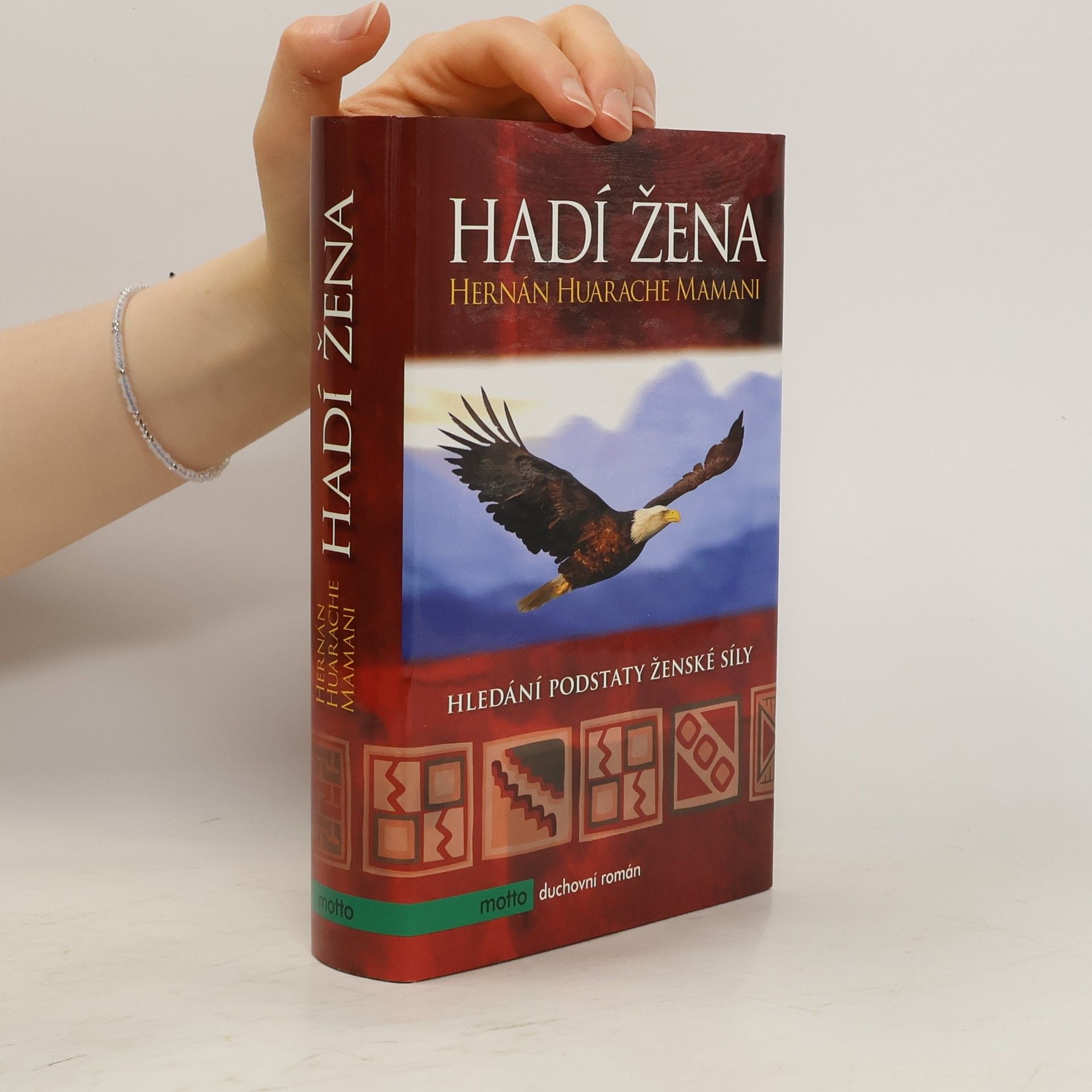 Hernán Huarache Mamani Hadí žena: Hledání podstaty ženské síly