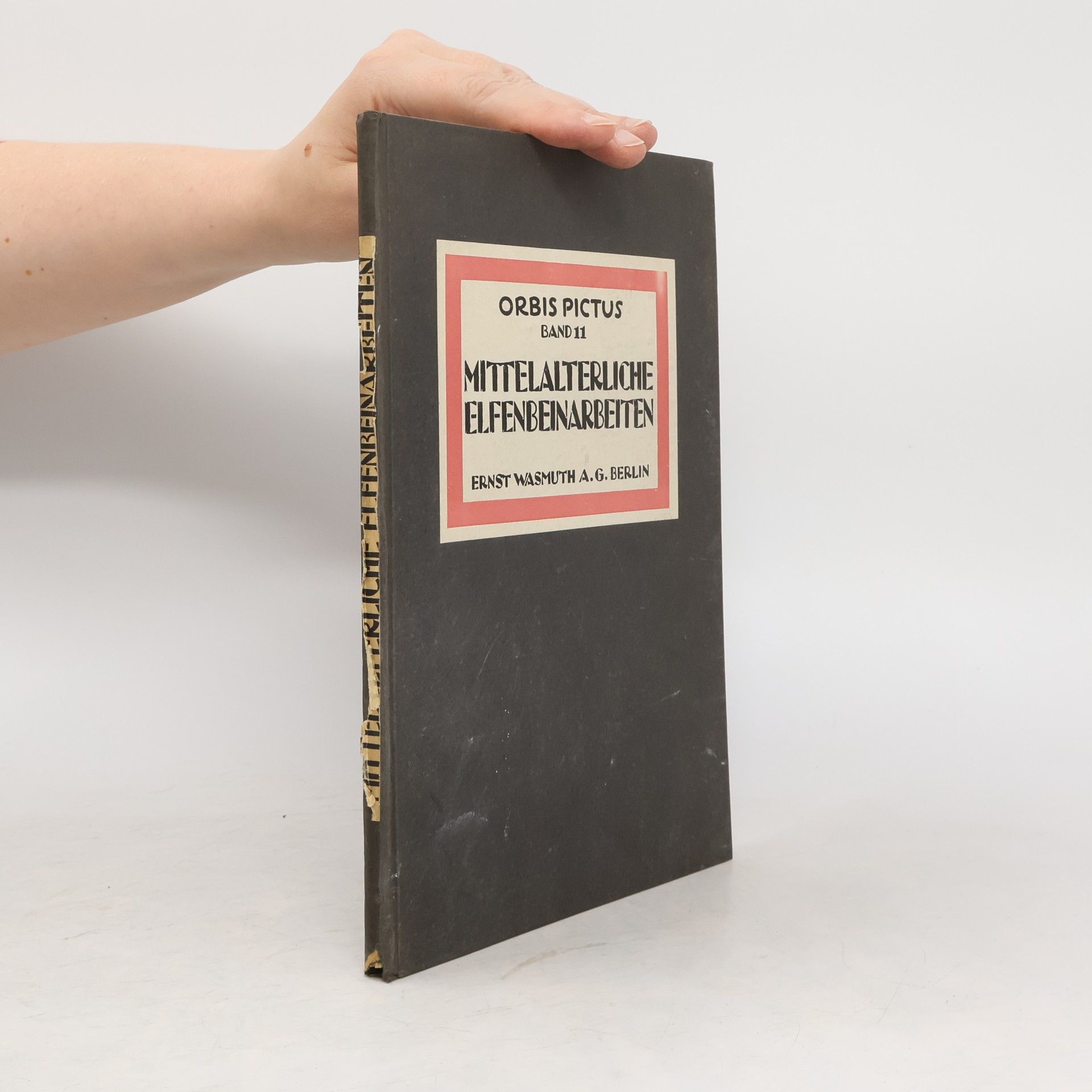 W. F. Volbach Mittelalterliche Elfenbeinarbeiten