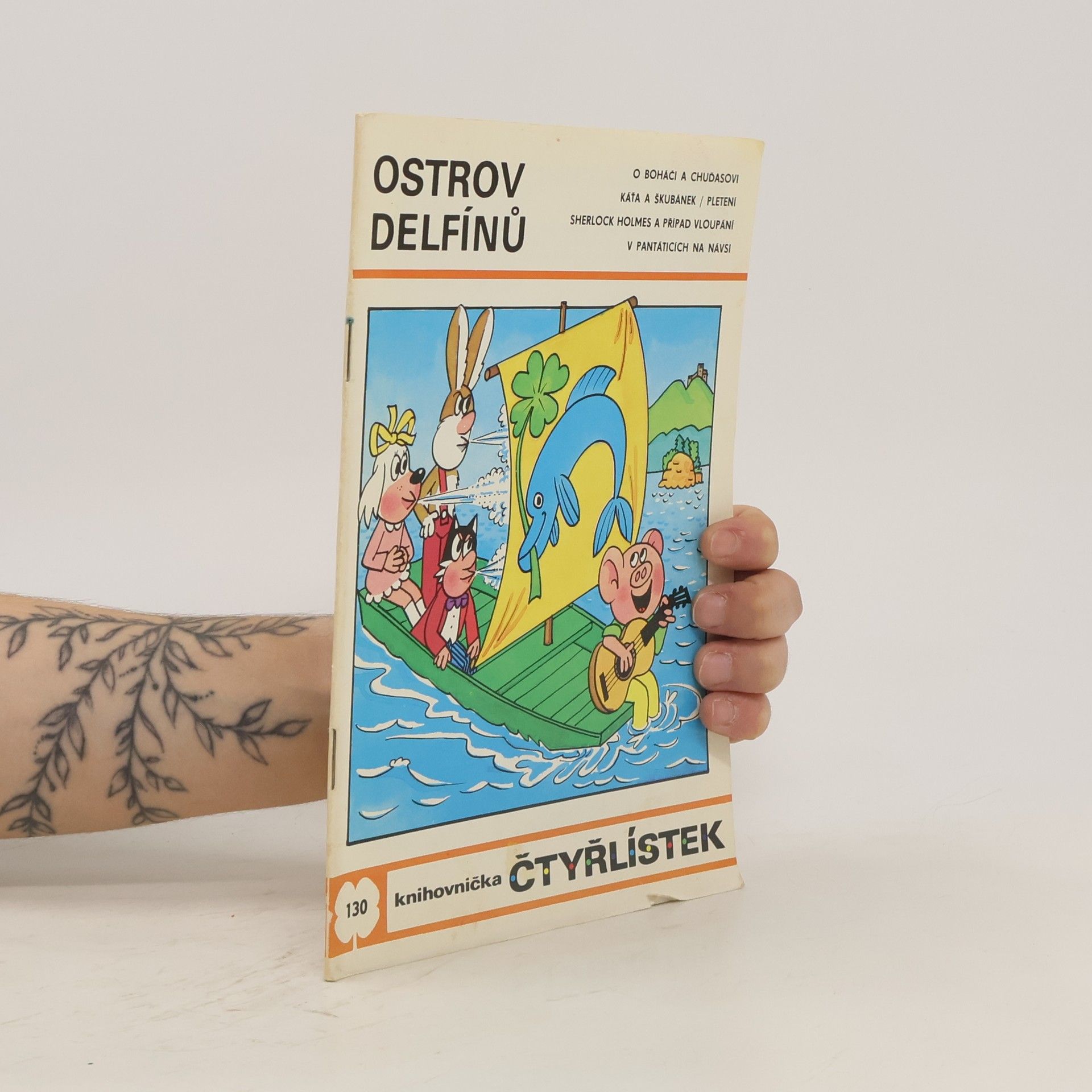 Ljuba Štíplová Čtyřlístek 130. Ostrov delfínů