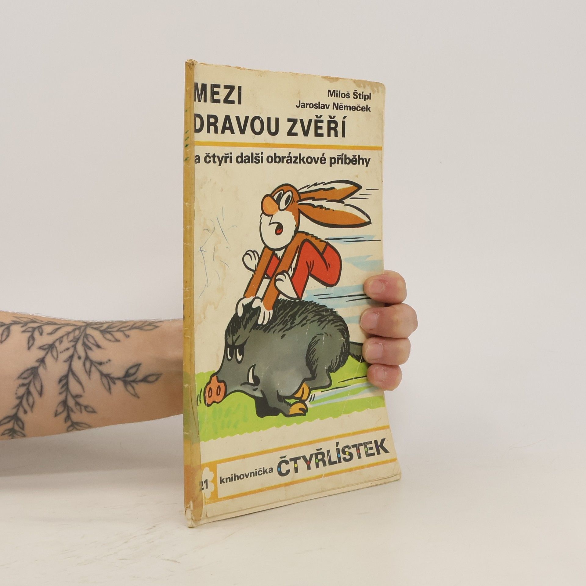 Miloš Štípl Čtyřlístek 21. Mezi dravou zvěří