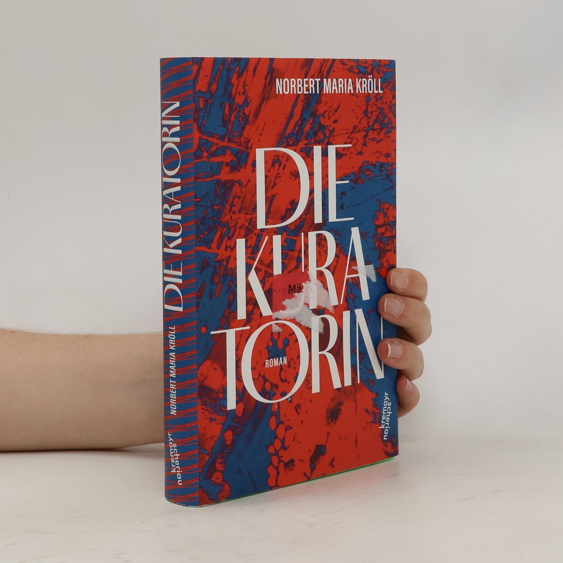 Norbert Kröll Die Kuratorin