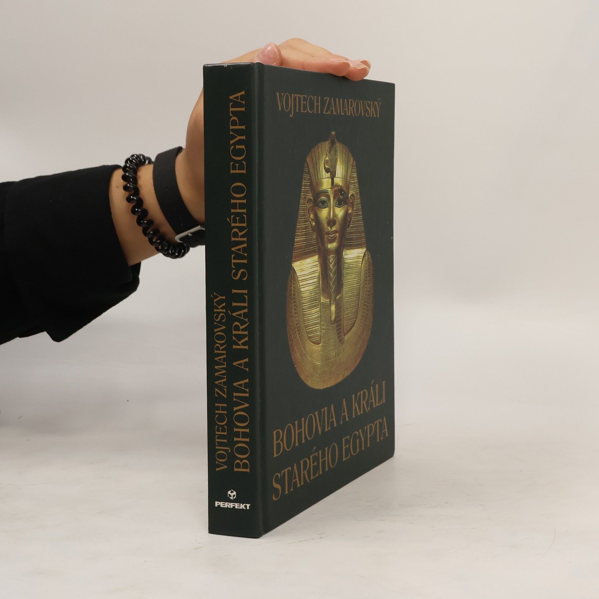 Vojtěch Zamarovský Bohovia a králi starého Egypta