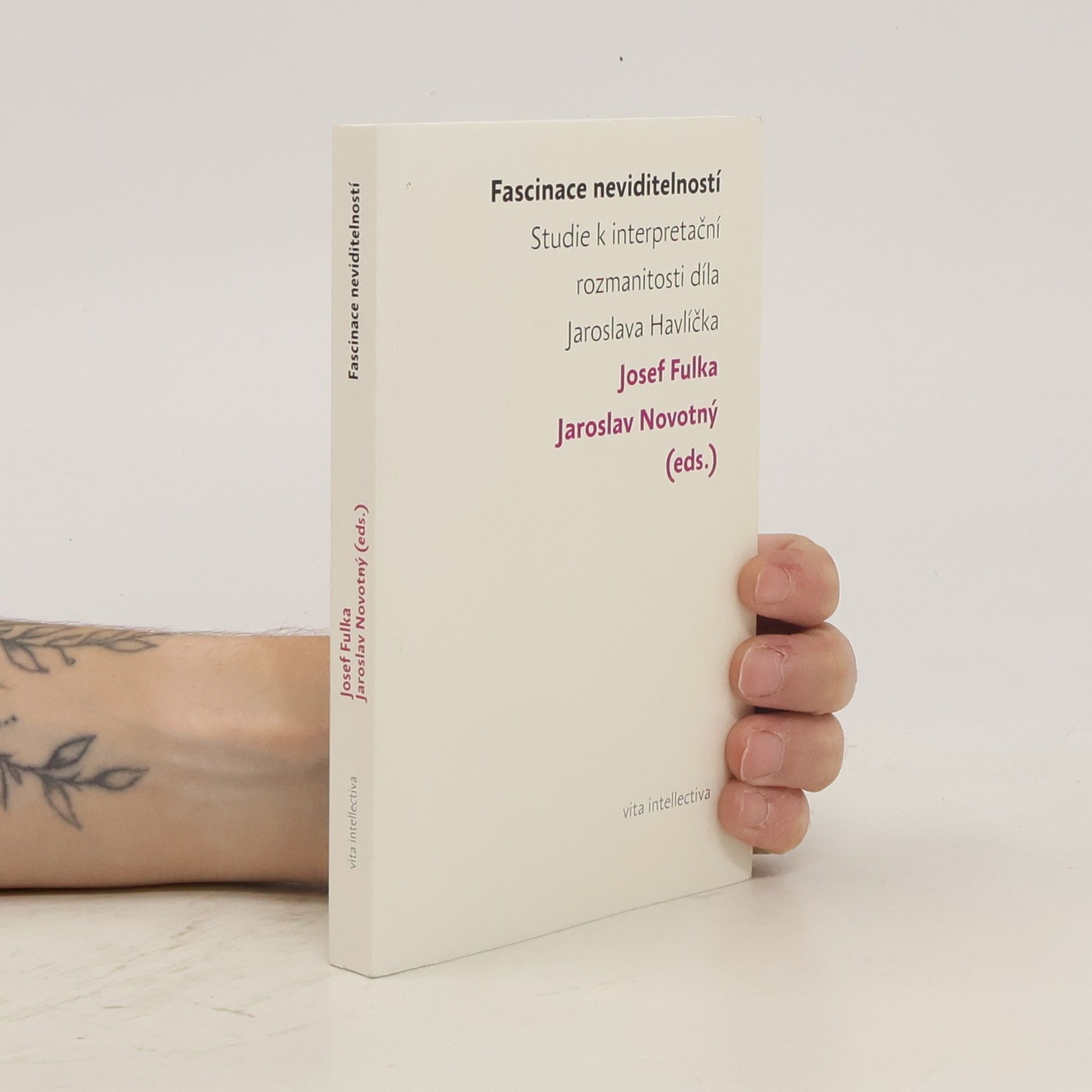 Jaroslav Novotný Fascinace neviditelností
