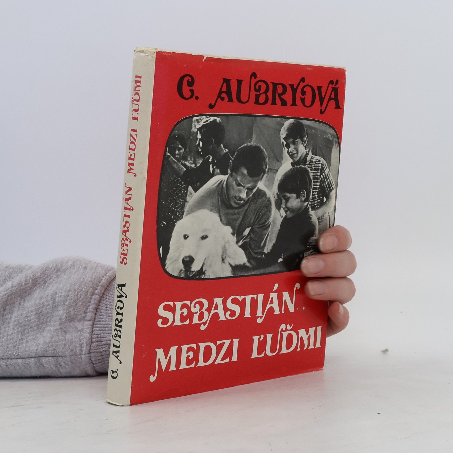 Cécile Aubry Sebastián medzi ľuďmi