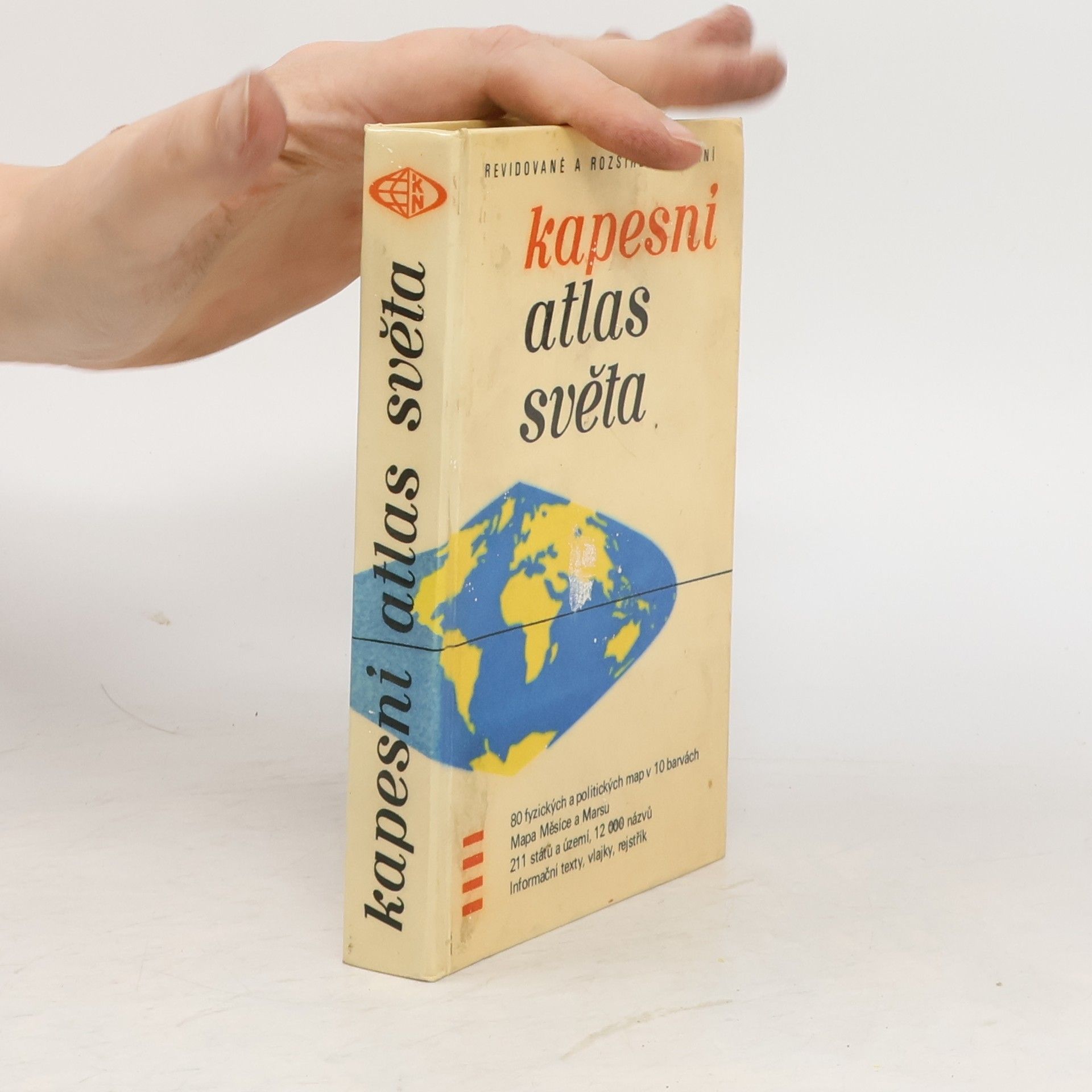 Autores varios Kapesní atlas světa