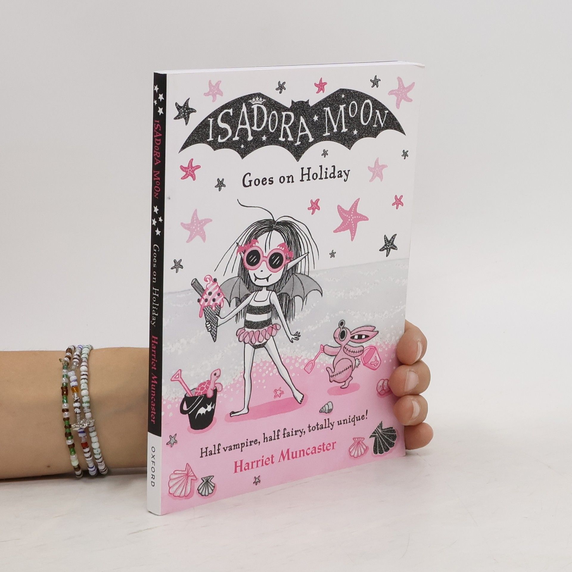 Harriet Muncaster Isadora Moon Goes on Holiday
