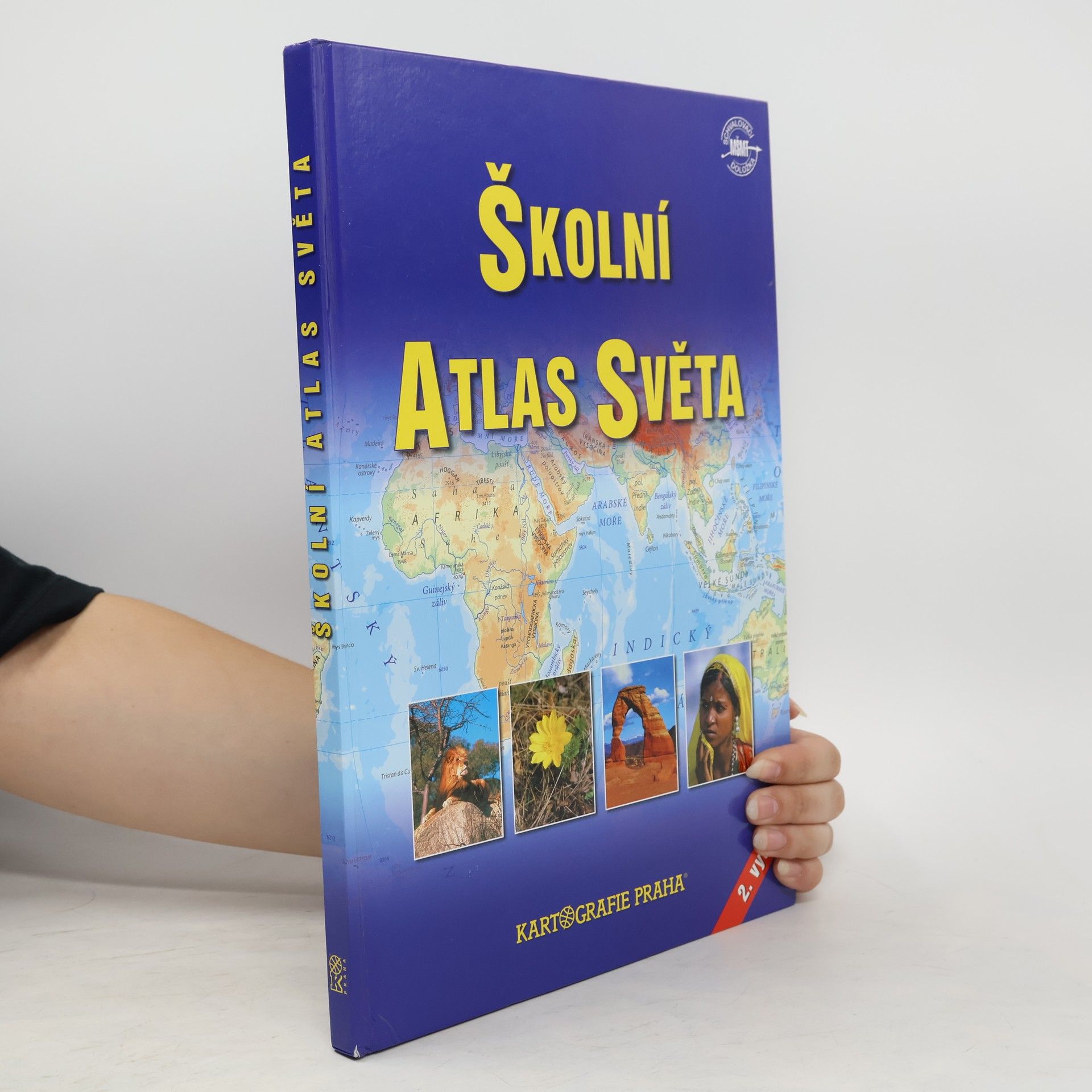kolektiv Školní atlas světa