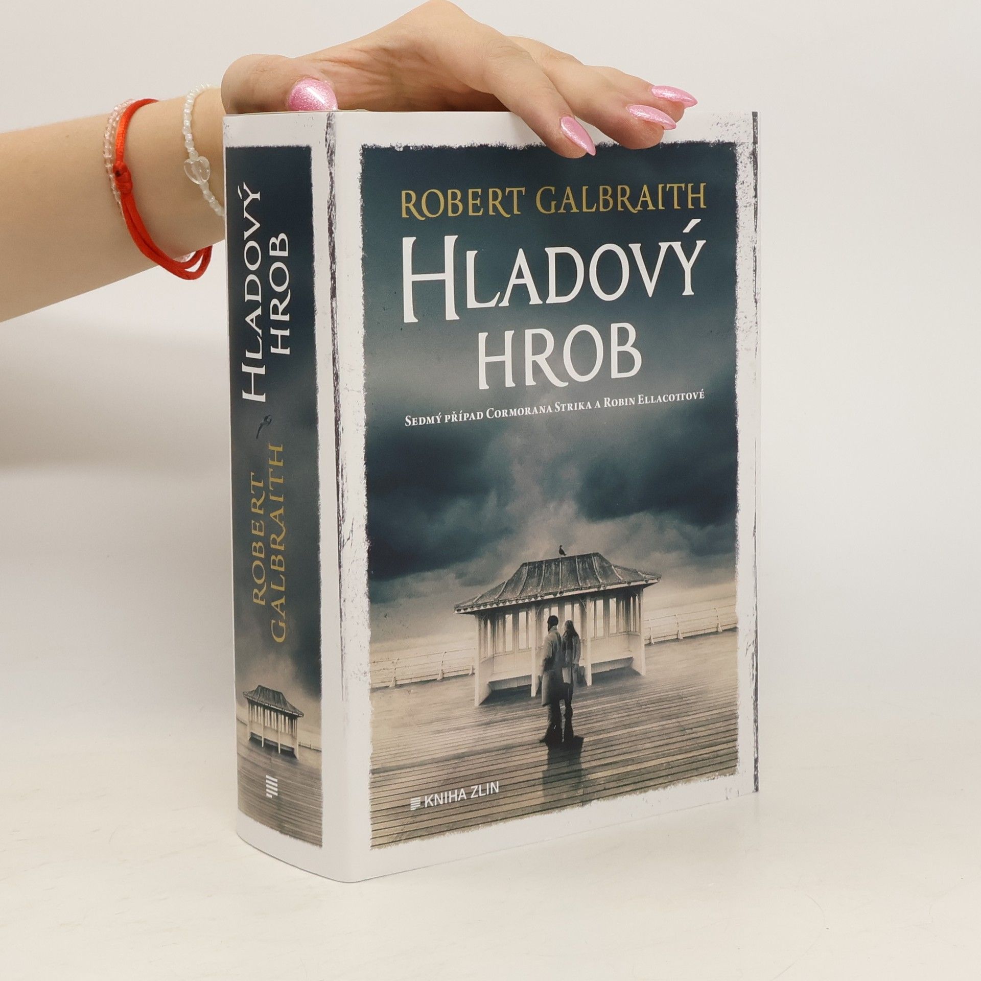 Robert Galbraith Hladový hrob