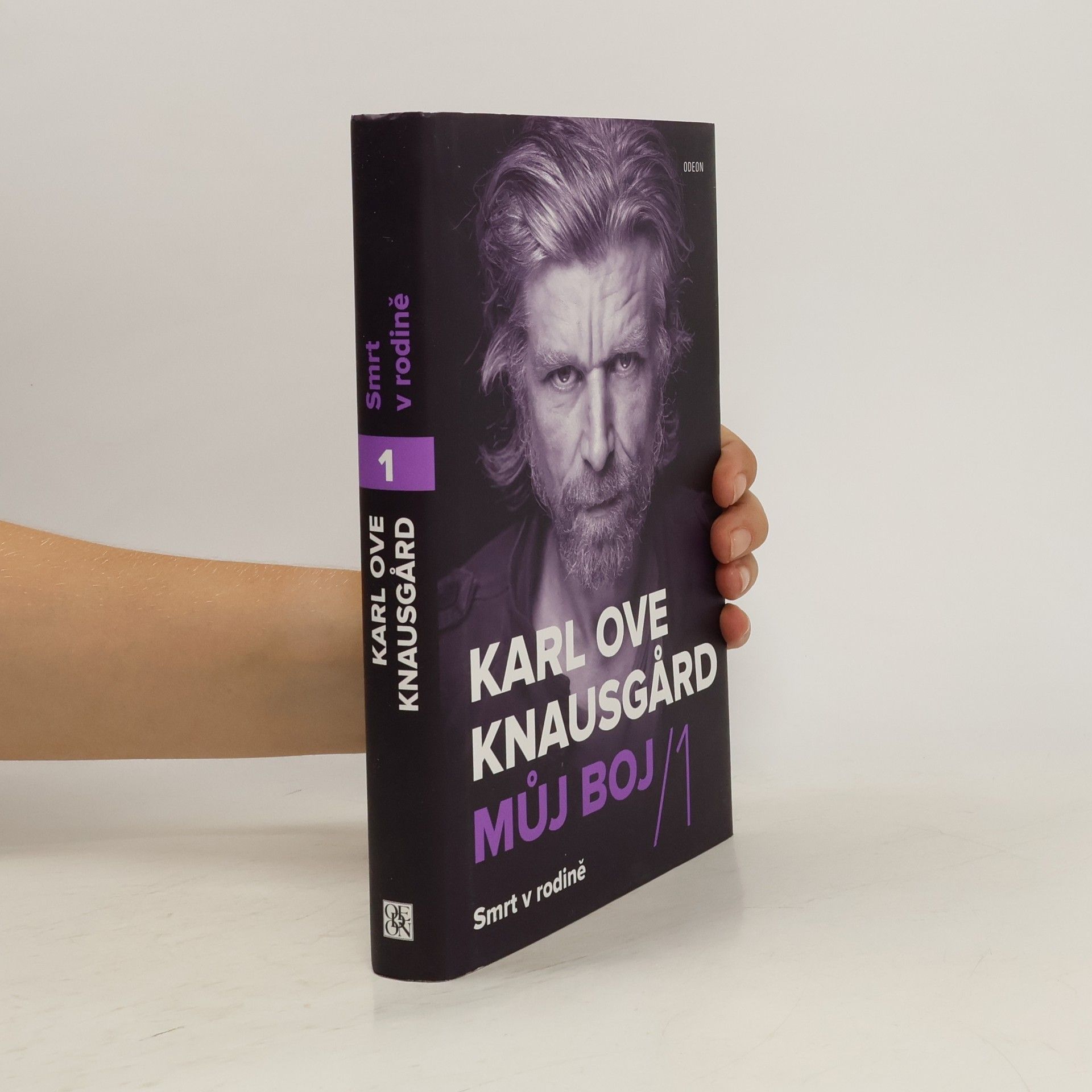 Karl Ove Knausgård Můj boj. 1, Smrt v rodině