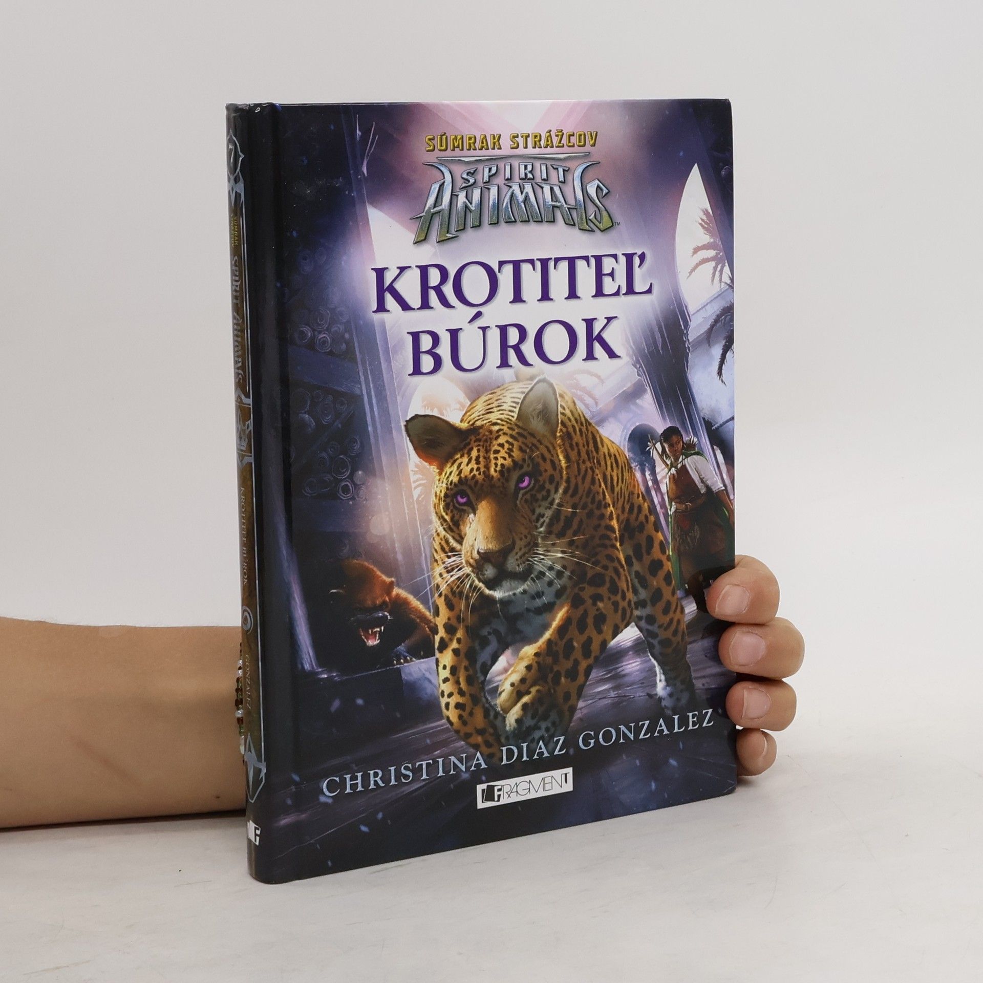 Christina Diaz Gonzales Spirit animals: Krotiteĺ búrok