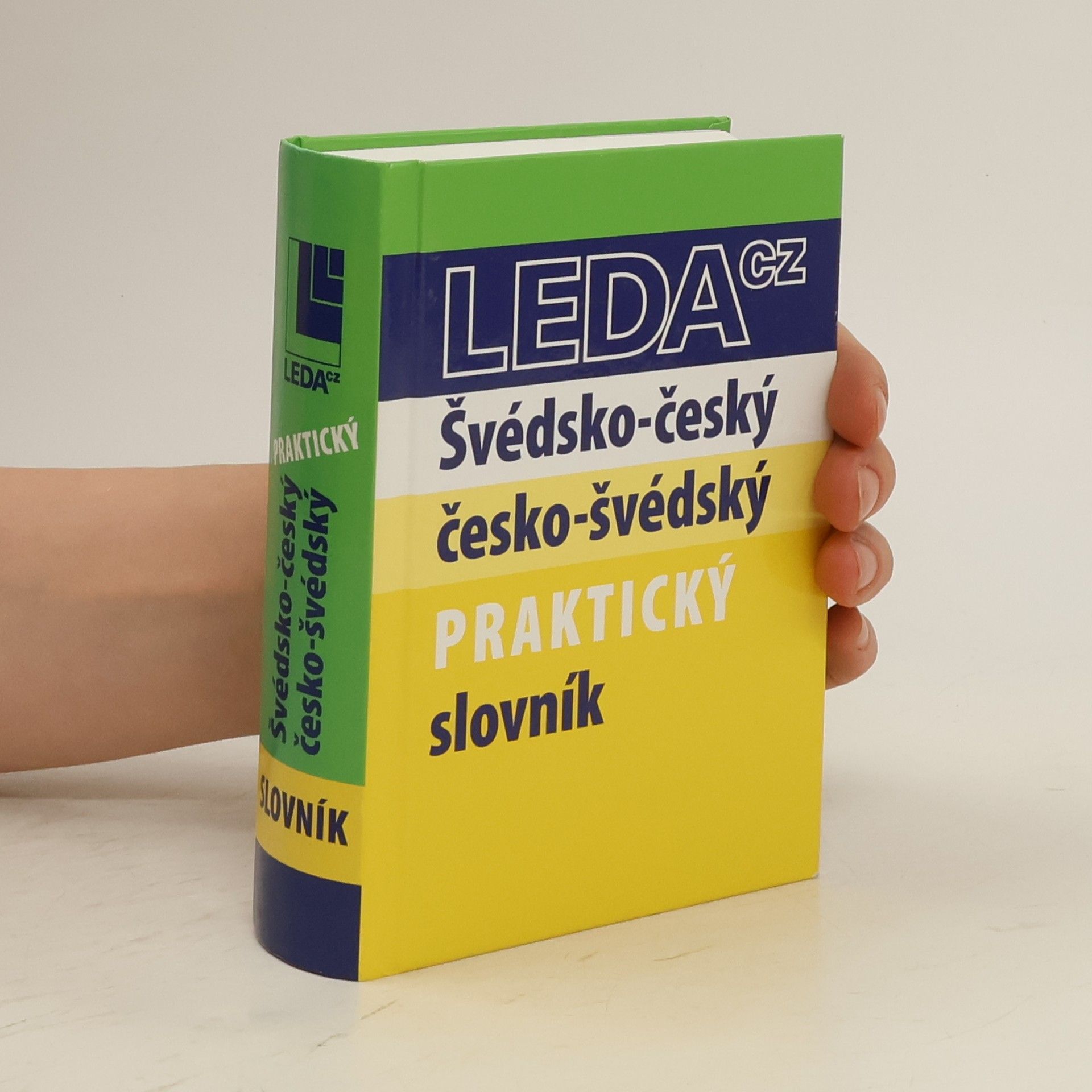 Zuzana Hlavičková Švédsko-český, česko-švédský praktický slovník
