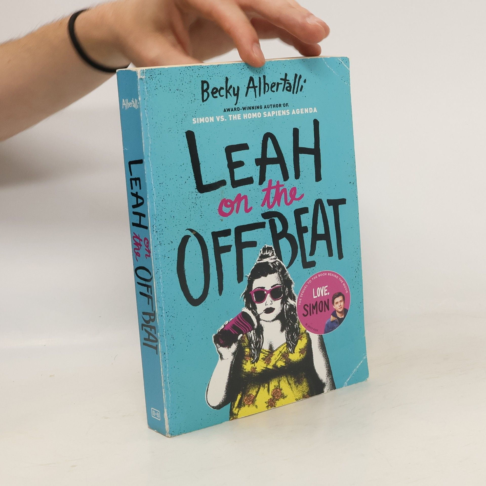 Becky Albertalli Leah on the Offbeat