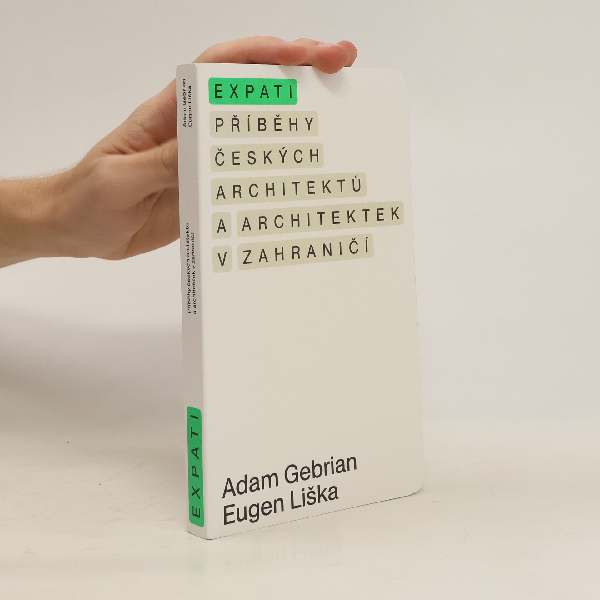 Adam Gebrian Expati