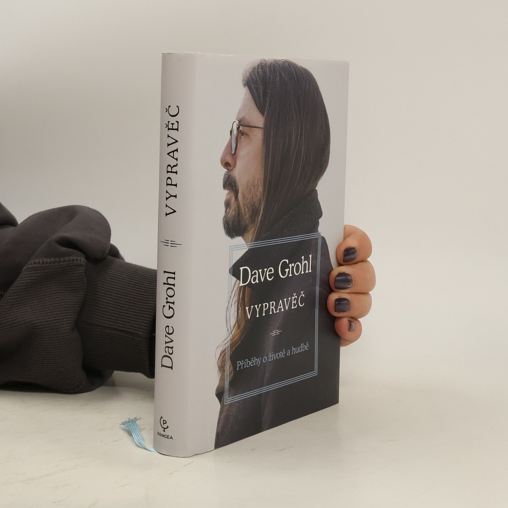 Dave Grohl Vypravěč : příběhy o životě a hudbě