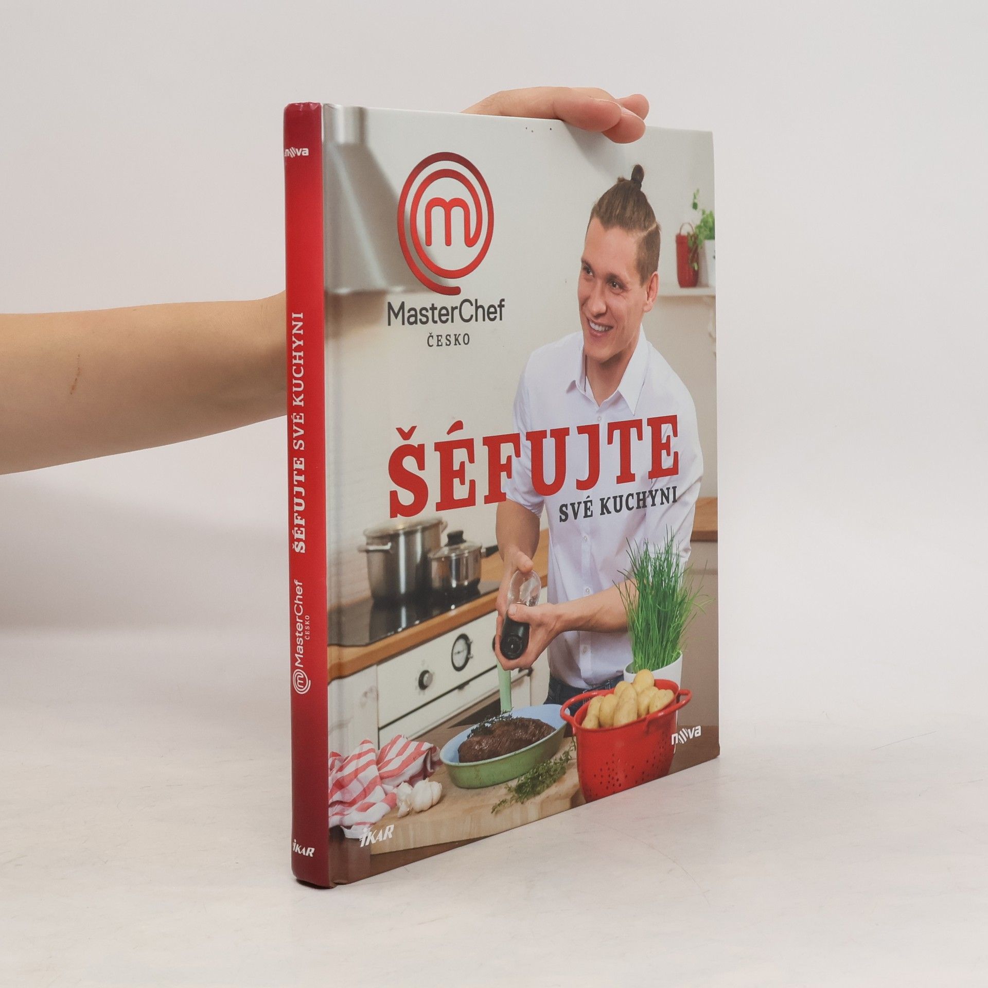 kolektiv MasterChef Česko. Šéfujte své kuchyni