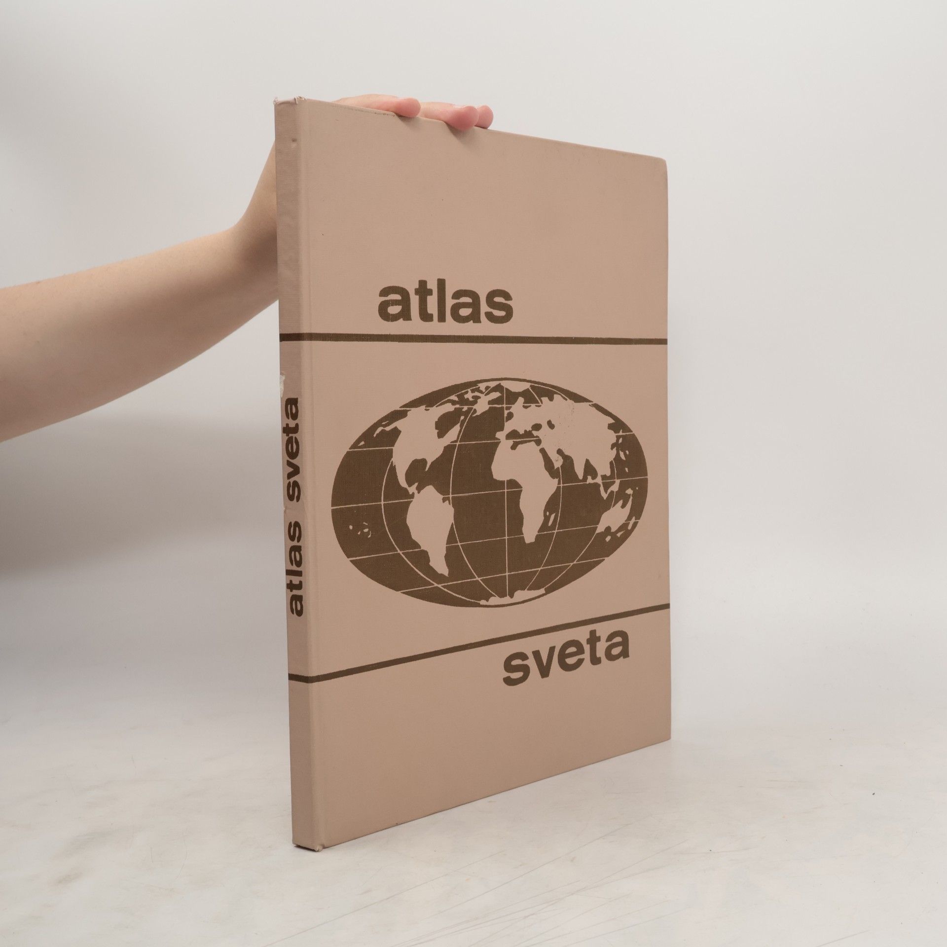 kolektiv Atlas sveta