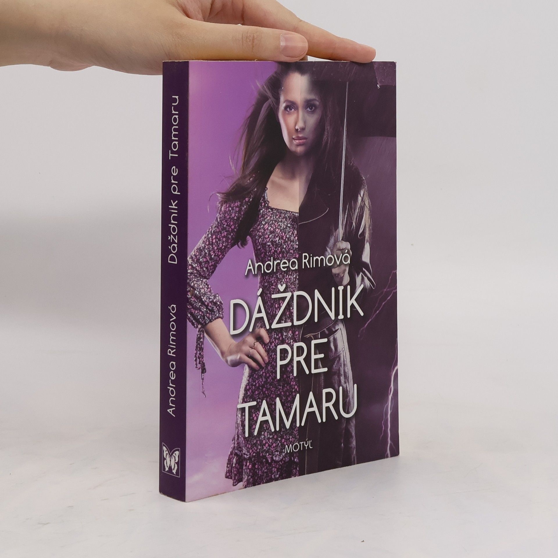 Andrea Rimová Dáždnik pre Tamaru