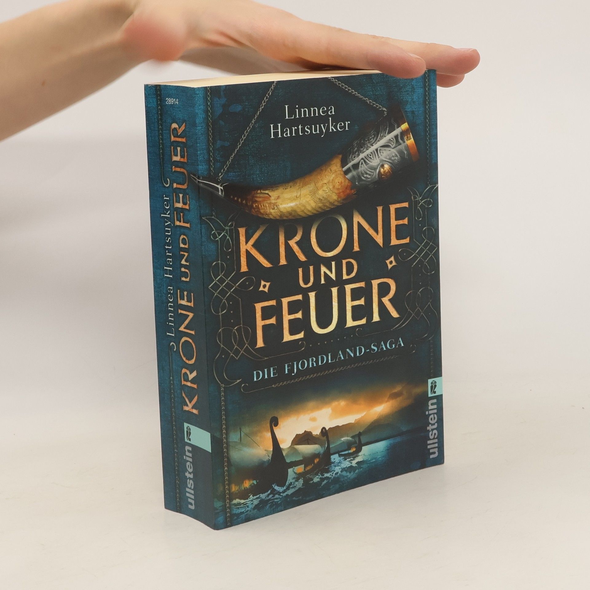 Linnea Hartsuyker Krone und Feuer