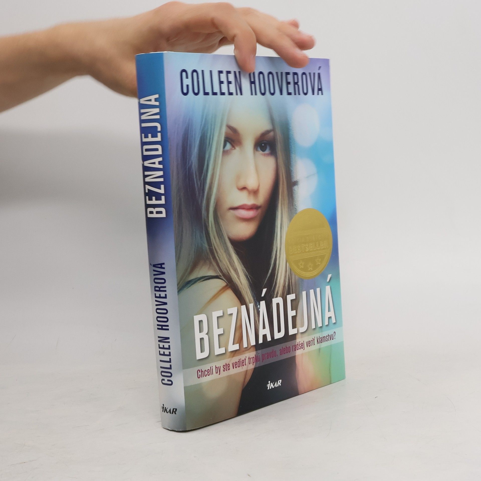Colleen Hooverová Beznádejná