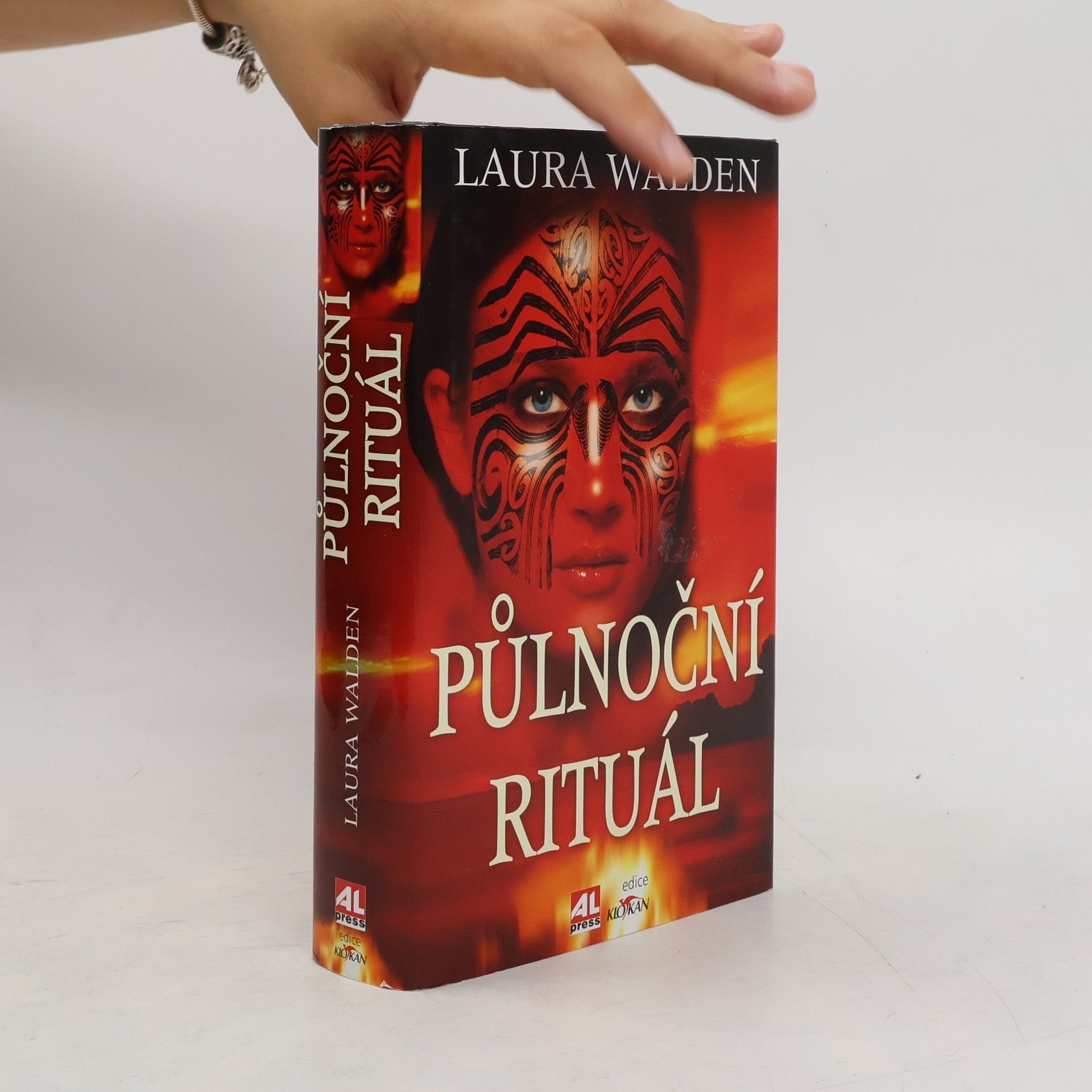 Laura Walden Půlnoční rituál