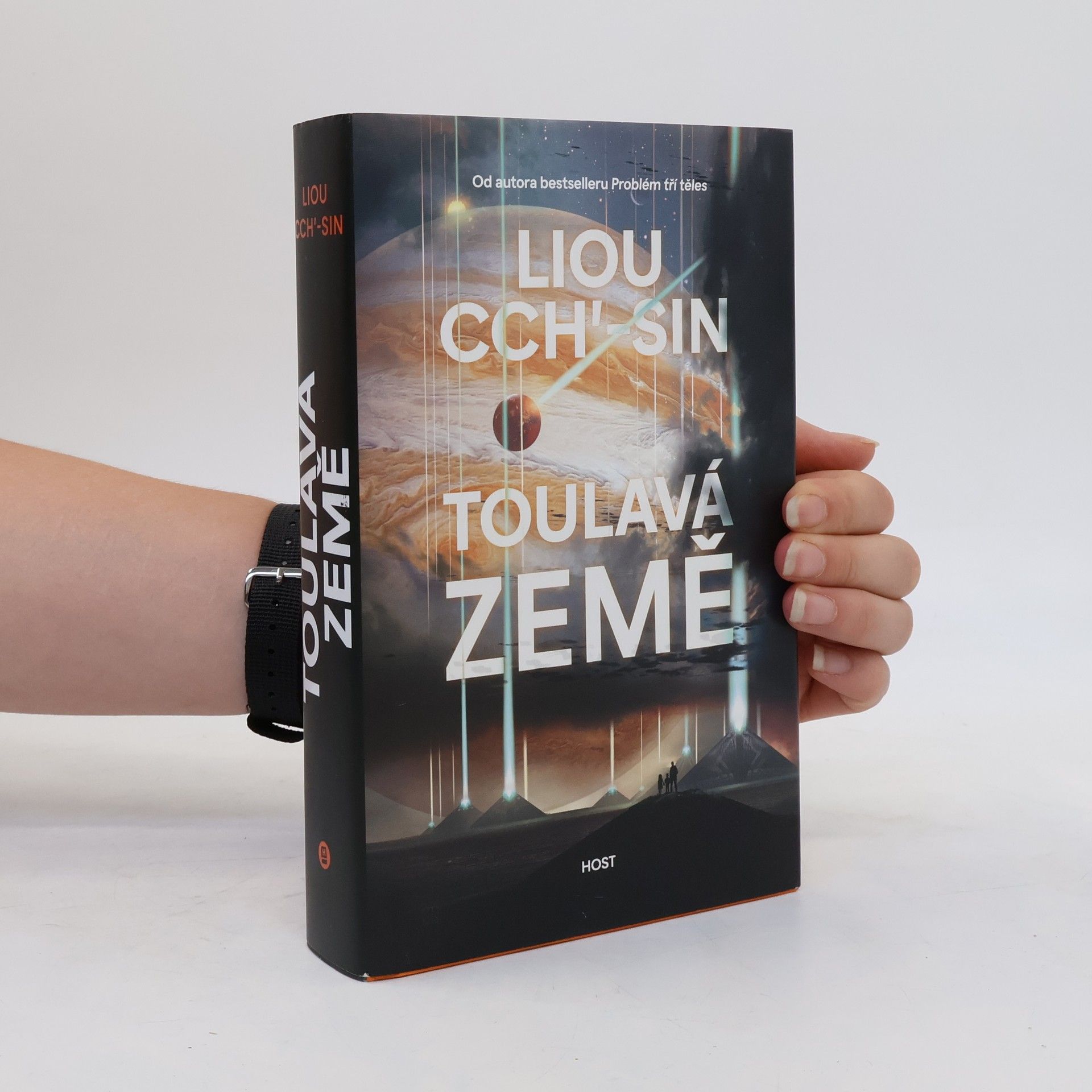 Liu Cixin Toulavá Země