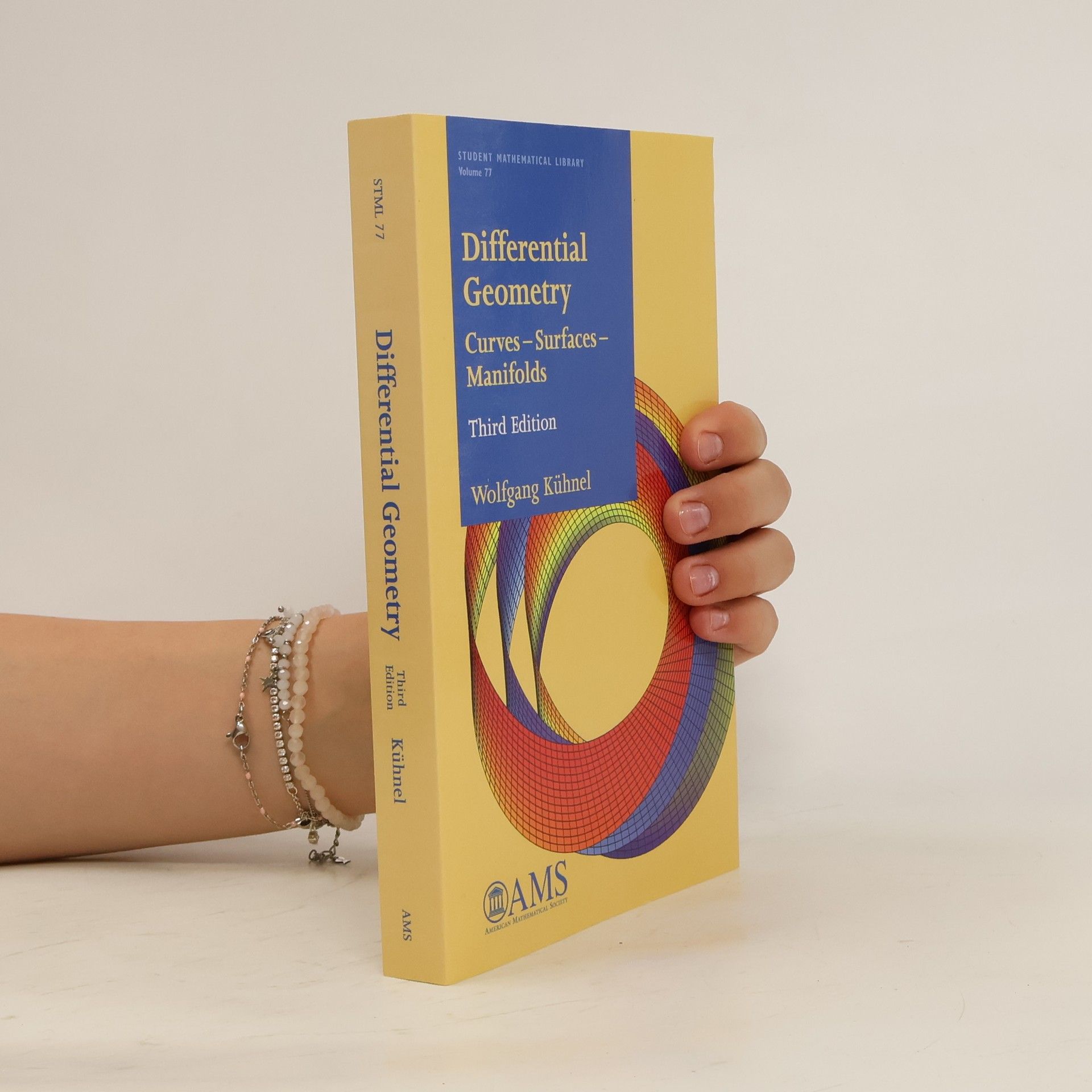 Wolfgang Kühnel Differential geometry