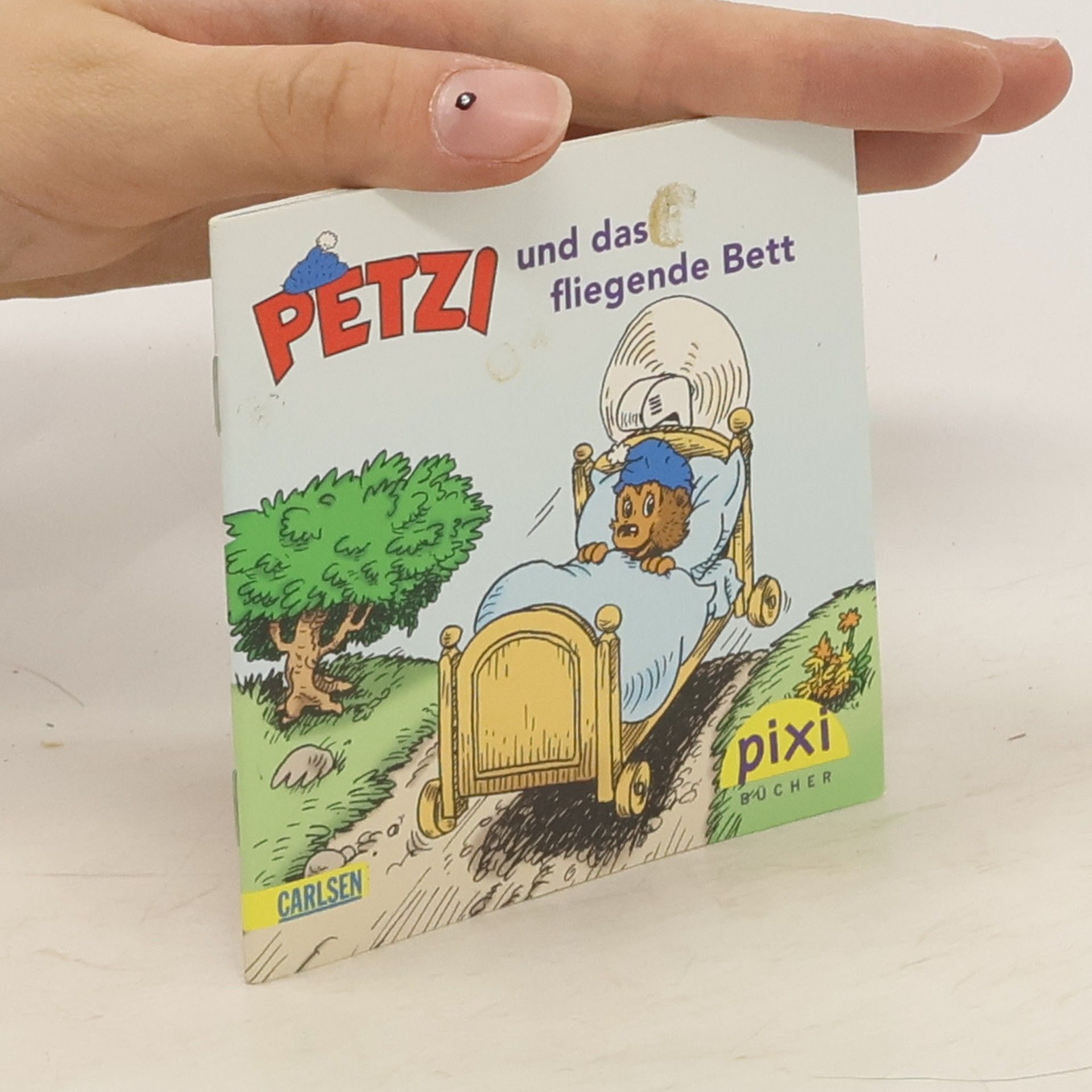 Petzi und das fliegende Bett
