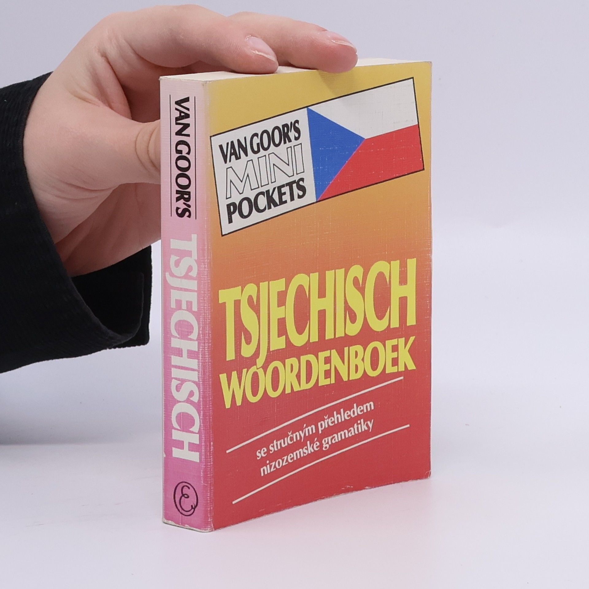 kolektiv Tsjechisch Woordenboek se stručným přehledem nizozemské gramatiky