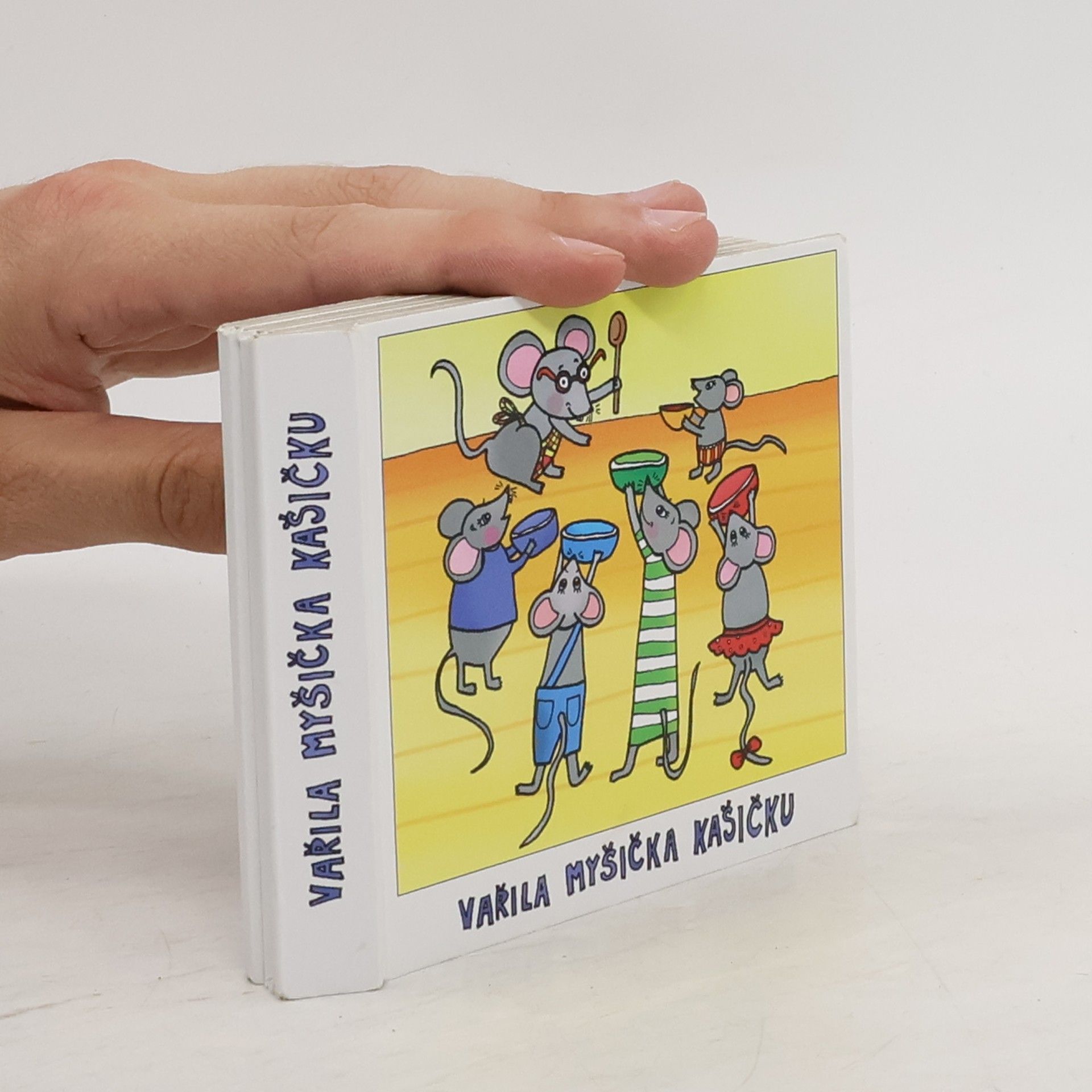 Jana Semelková Vařila myšička kašičku