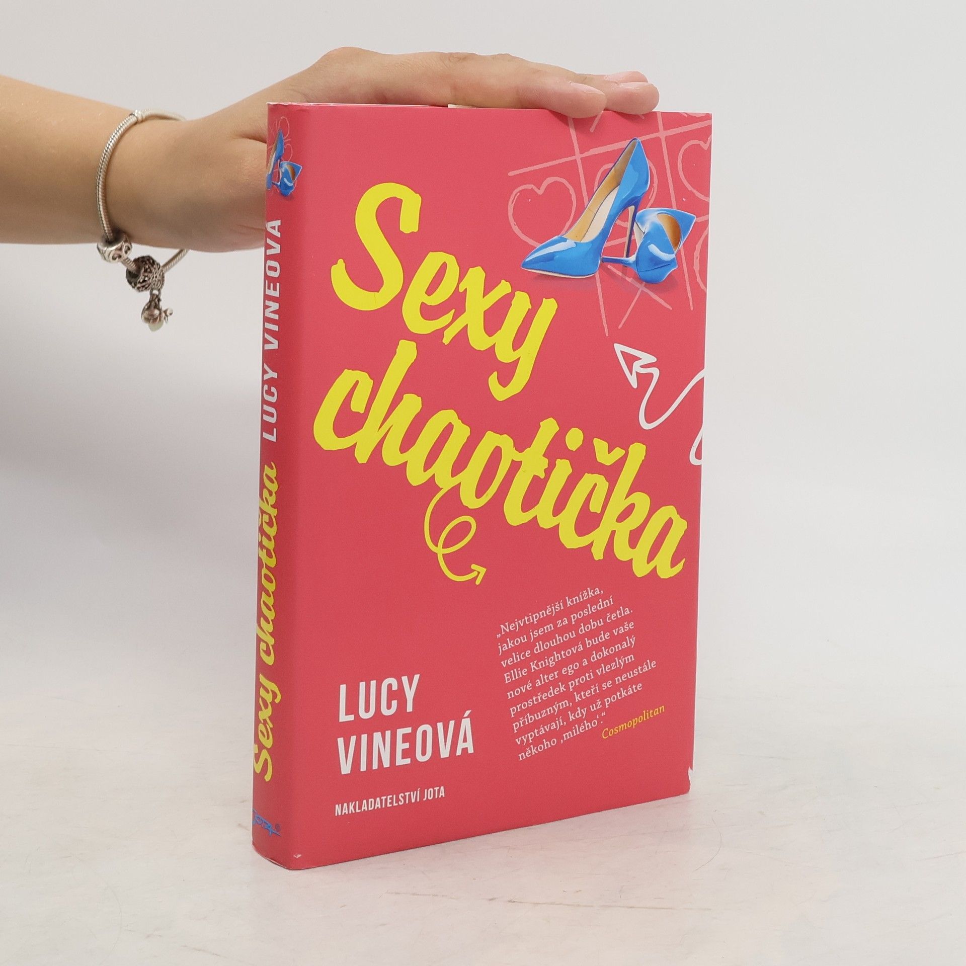 Lucy Vine Sexy chaotička