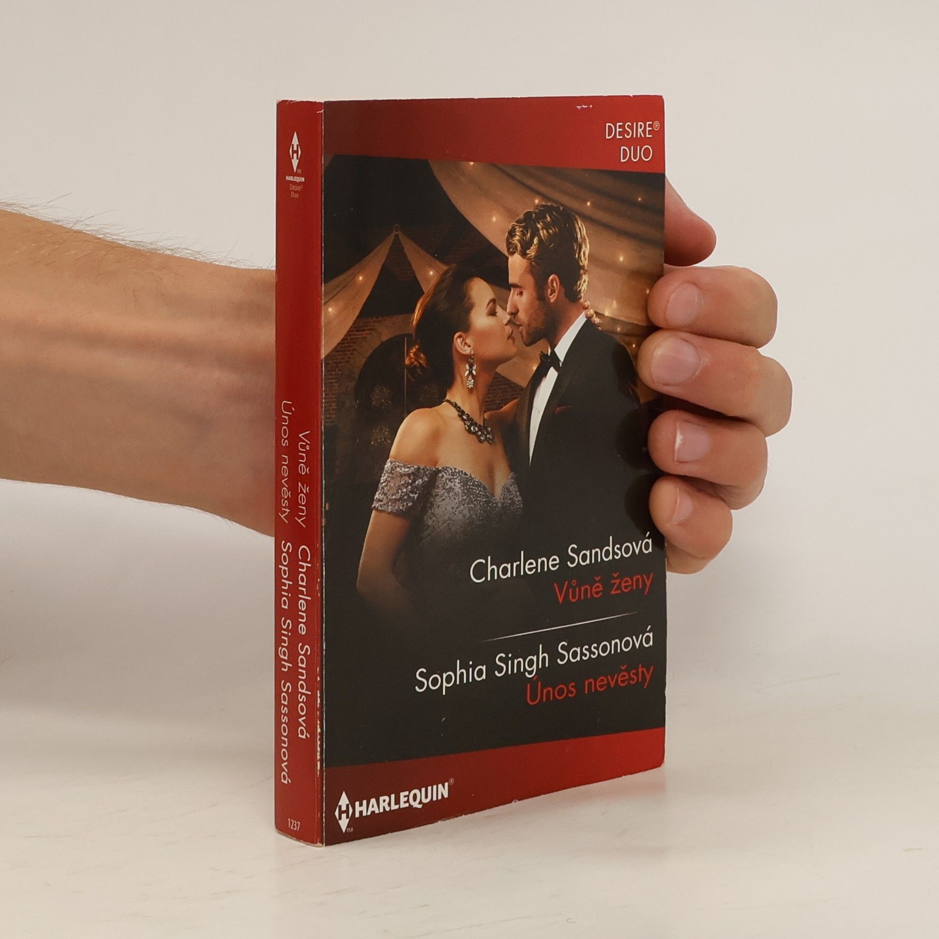 Charlene Sands Vůně ženy, Únos nevěsty
