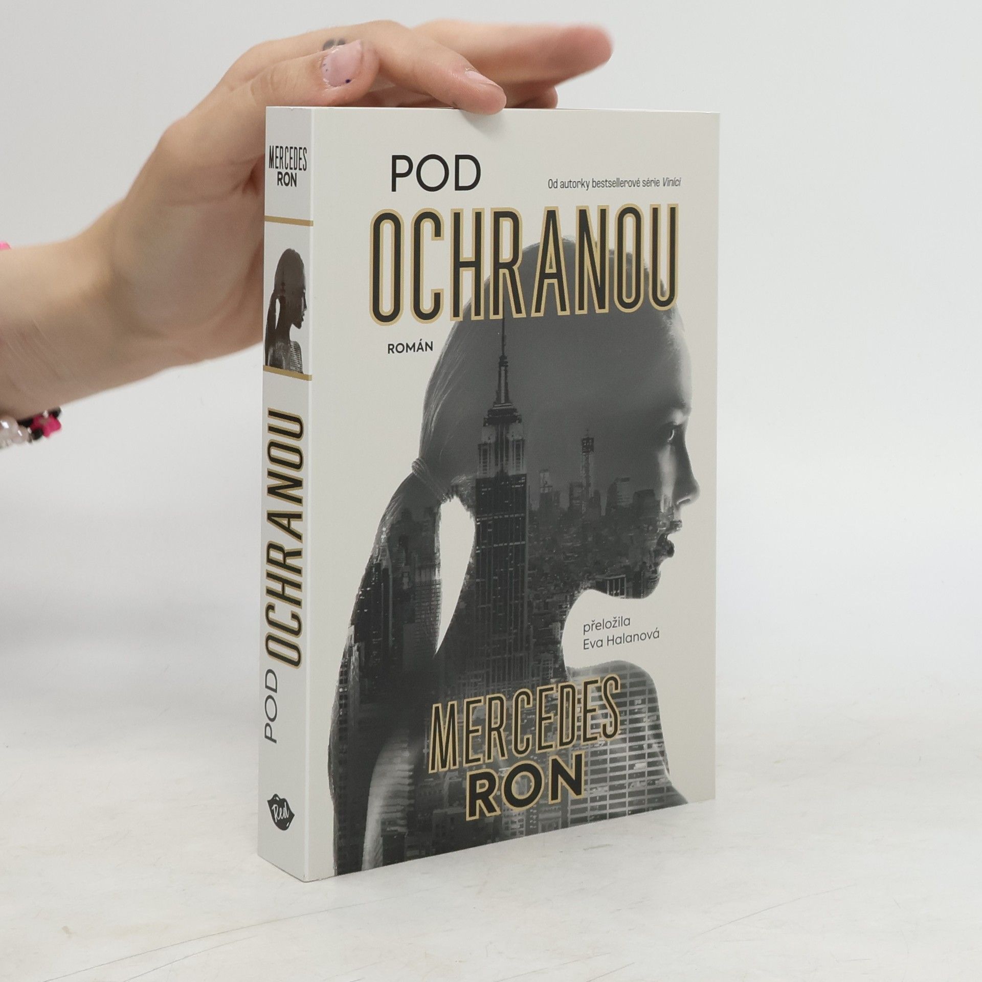 Mercedes Ron Pod ochranou