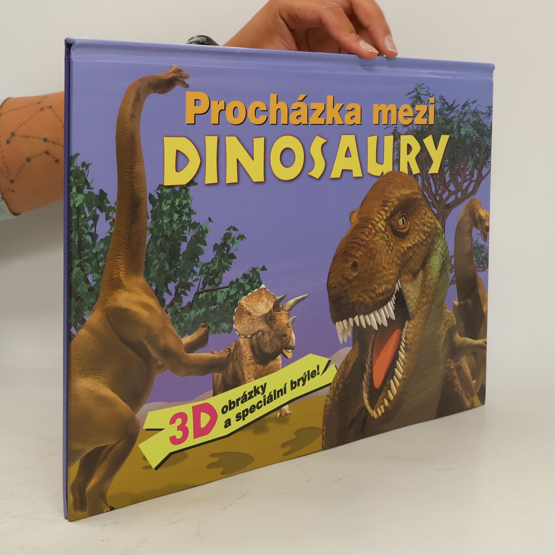 Nathalie Valière Procházka mezi dinosaury : 3D obrázky a speciální brýle
