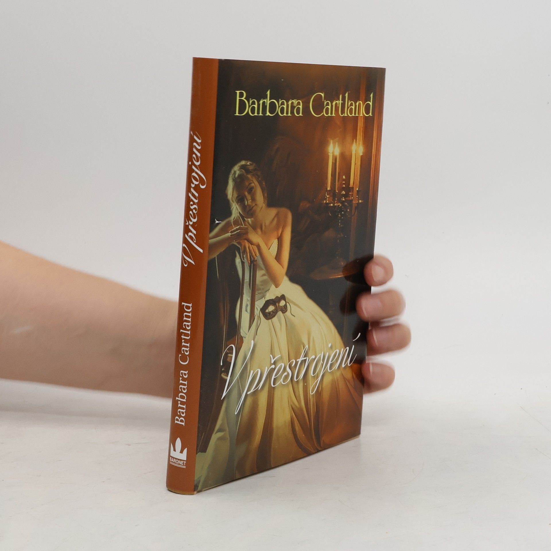Barbara Cartland V přestrojení