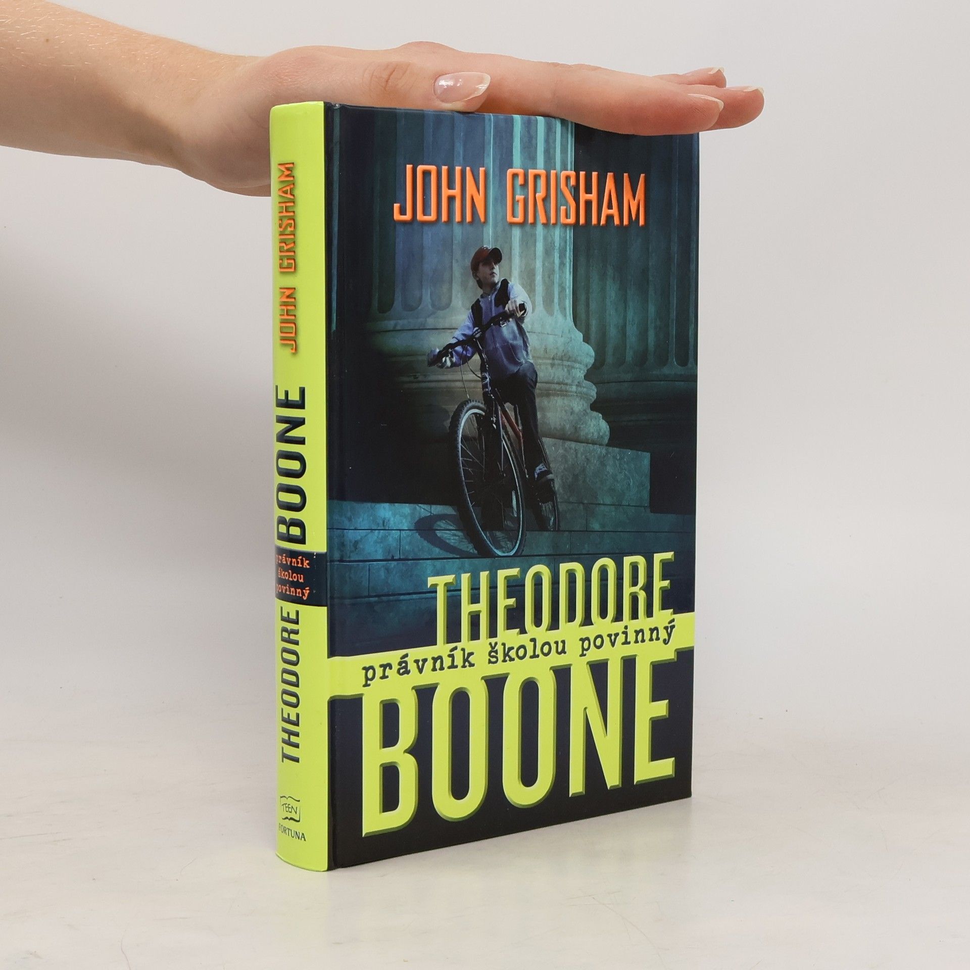 John Grisham Theodore Boone: Právník školou povinný