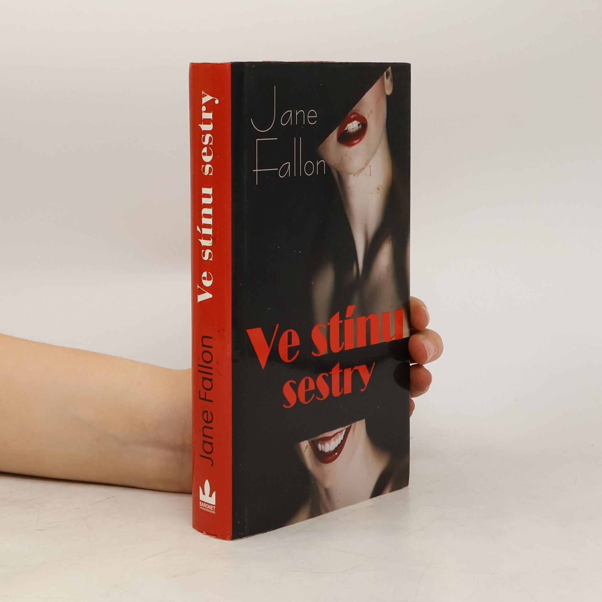 Jane Fallon Ve stínu sestry