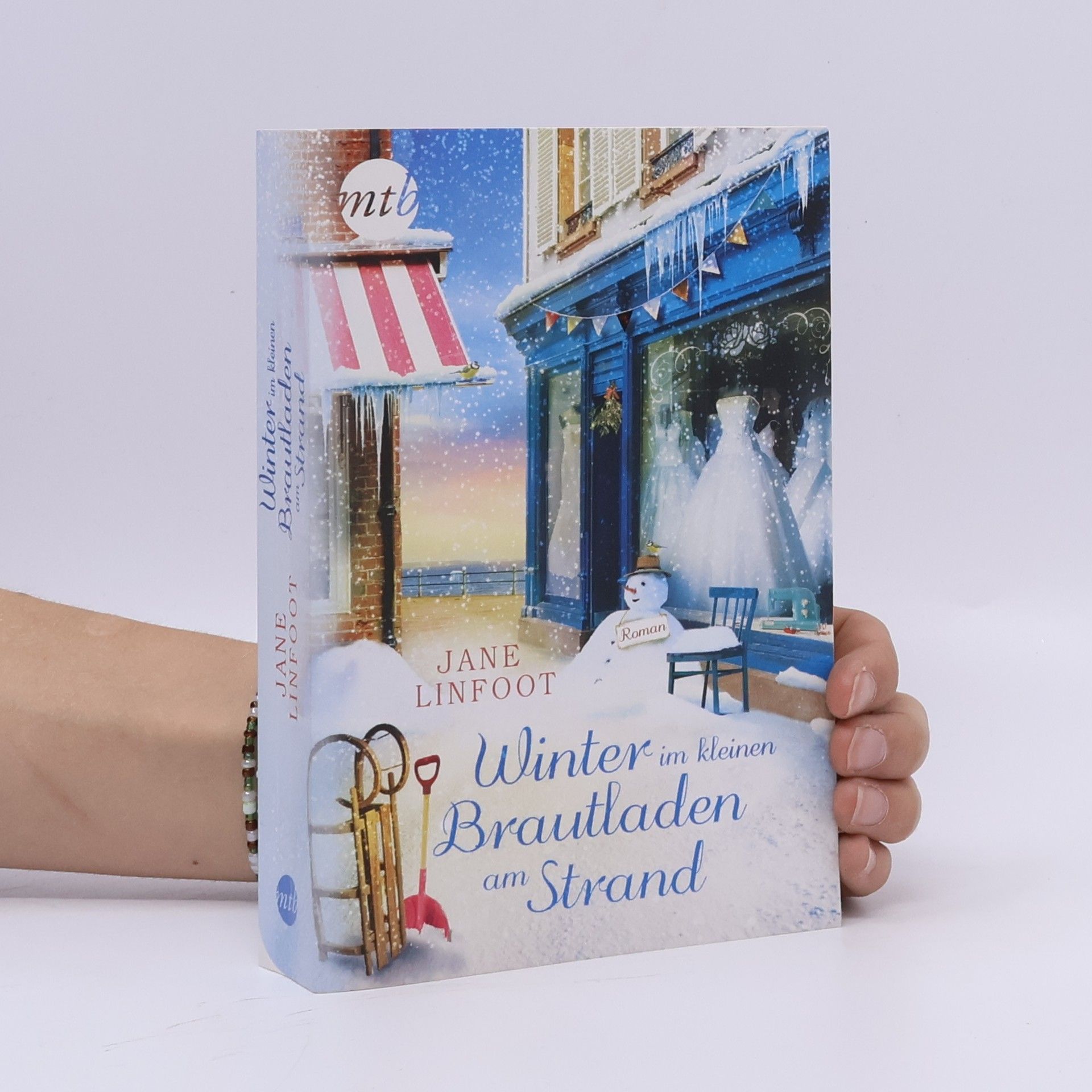 Jane Linfoot Winter im kleinen Brautladen am Strand