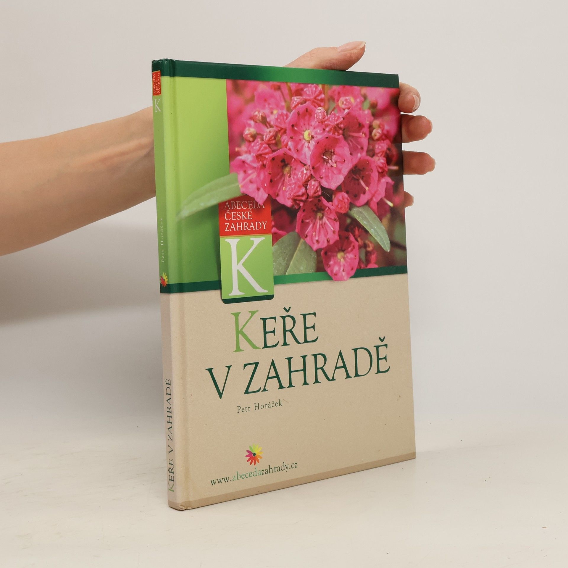 Horacek Petr Keře v zahradě