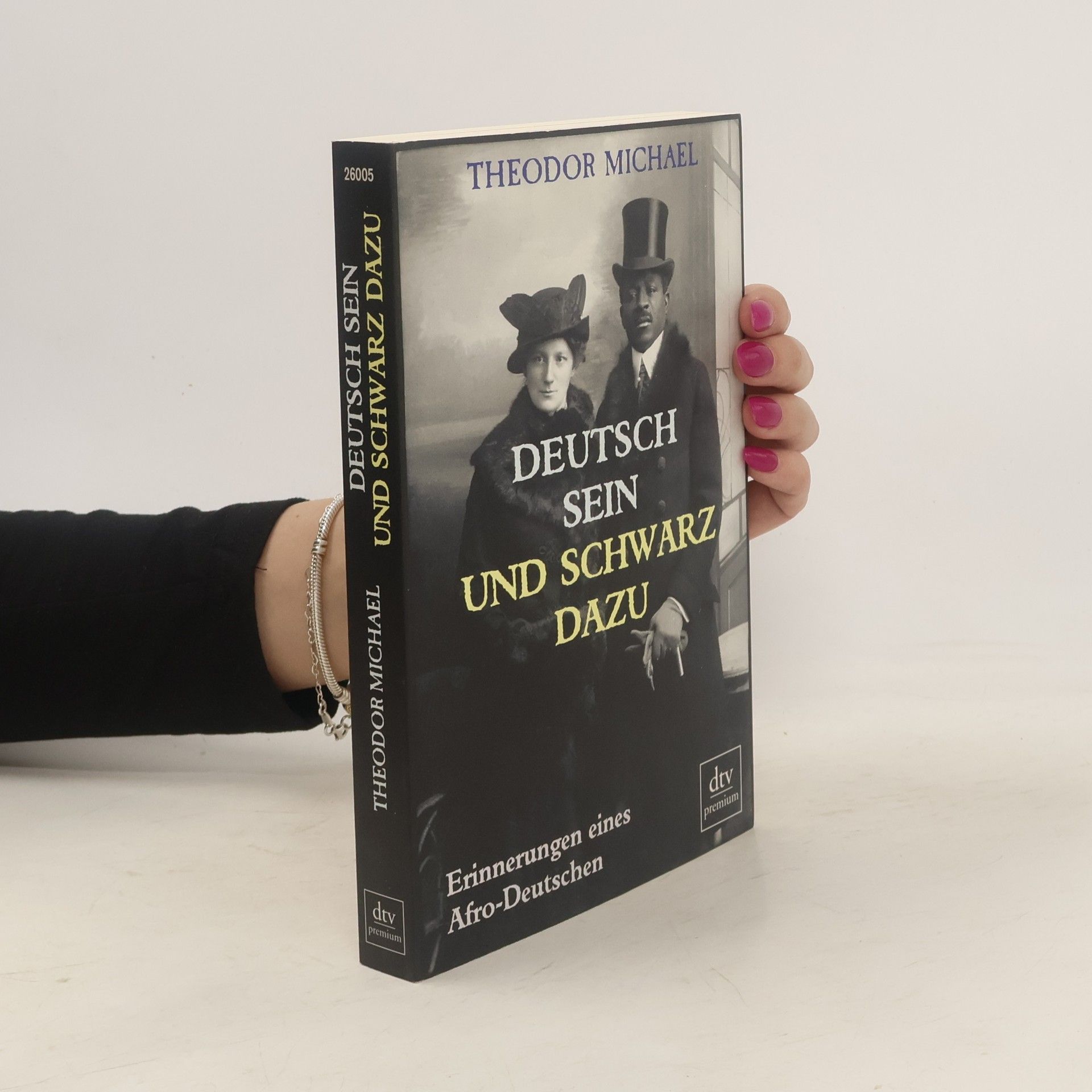 Theodor Michael Deutsch sein und schwarz dazu