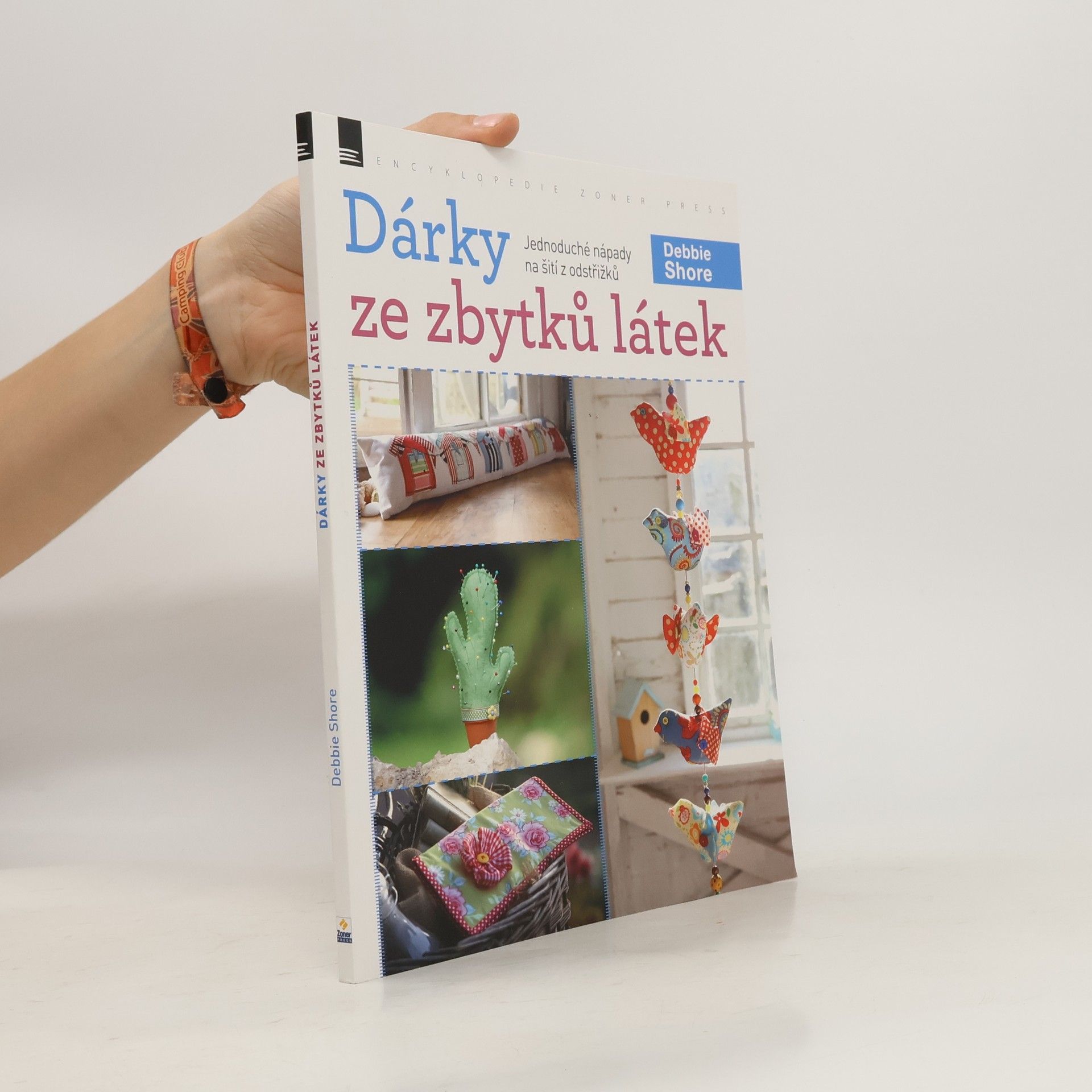 Debbie Shore Dárky ze zbytků látek