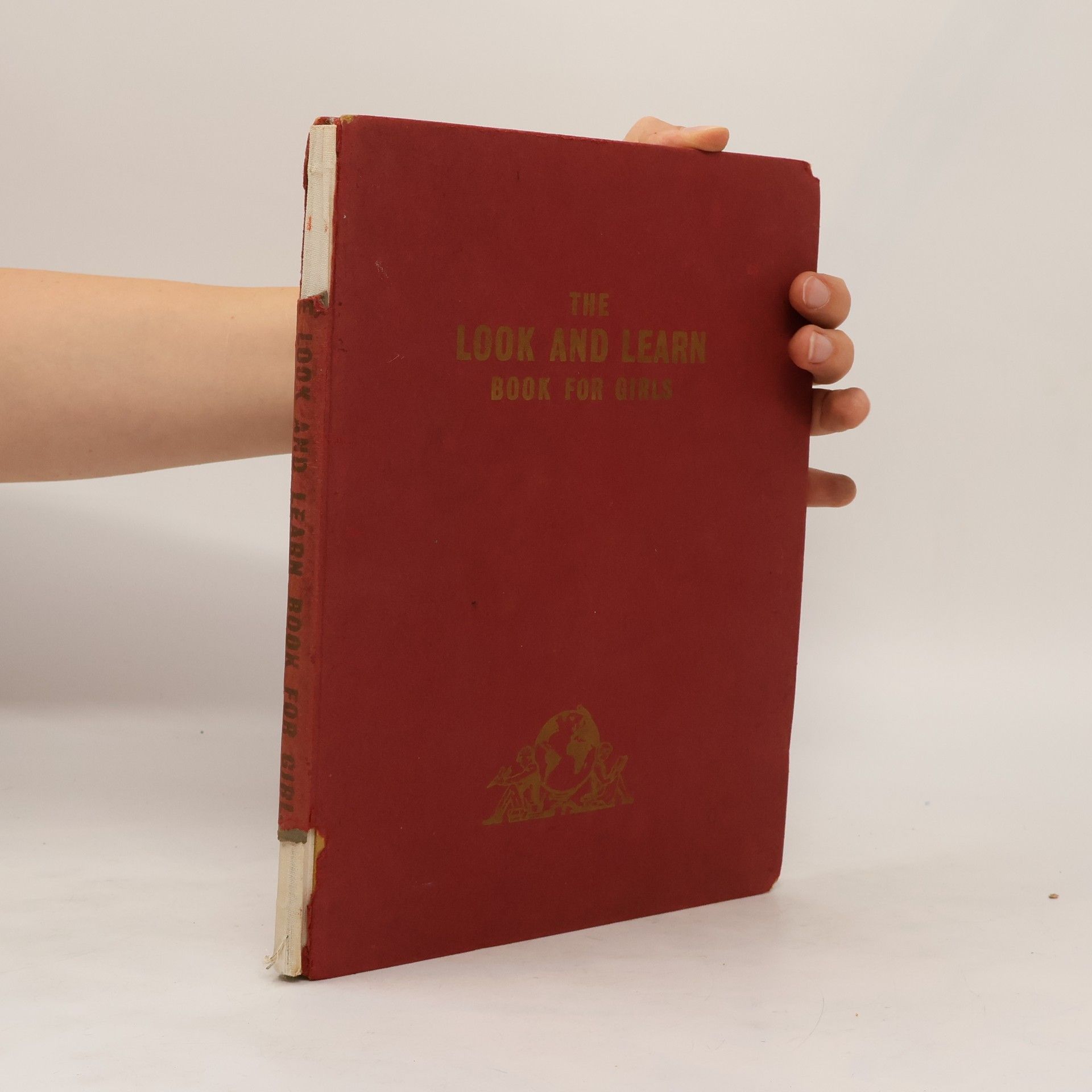 AA.VV. The Look and Learn Book for Girls