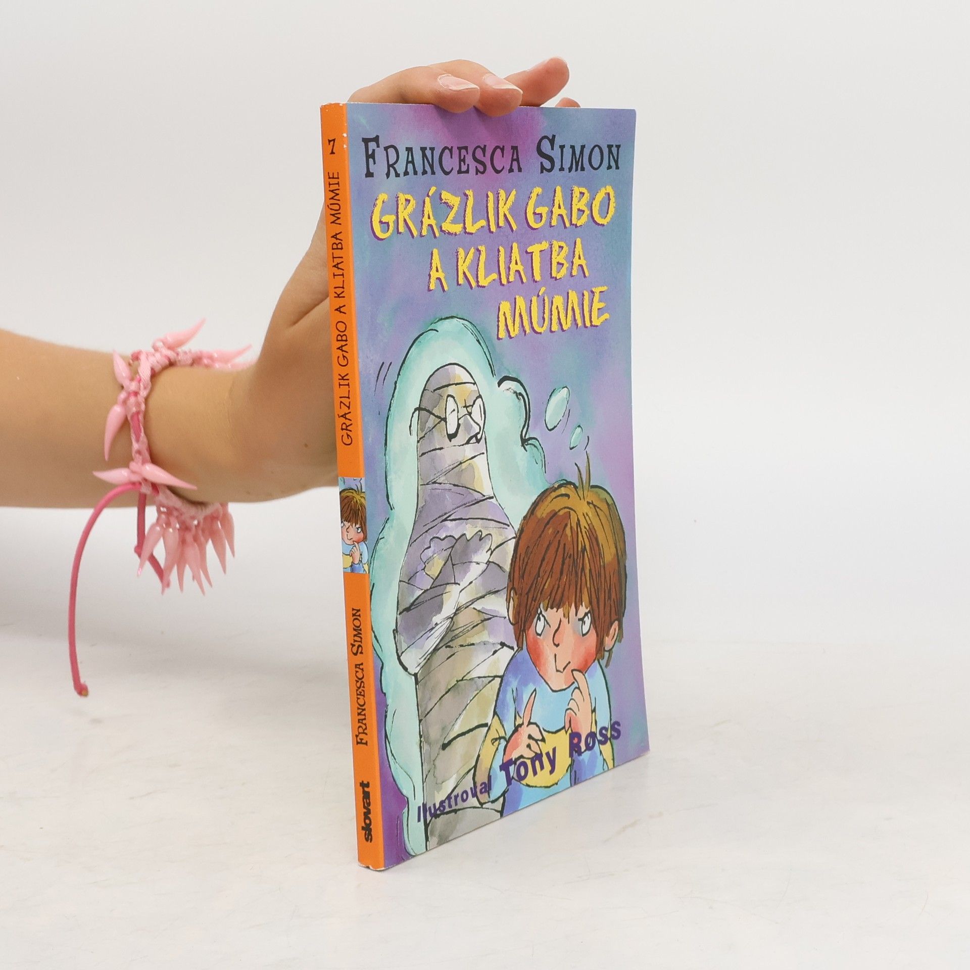 Francesca Simon Grázlik Gabo a kliatba múmie