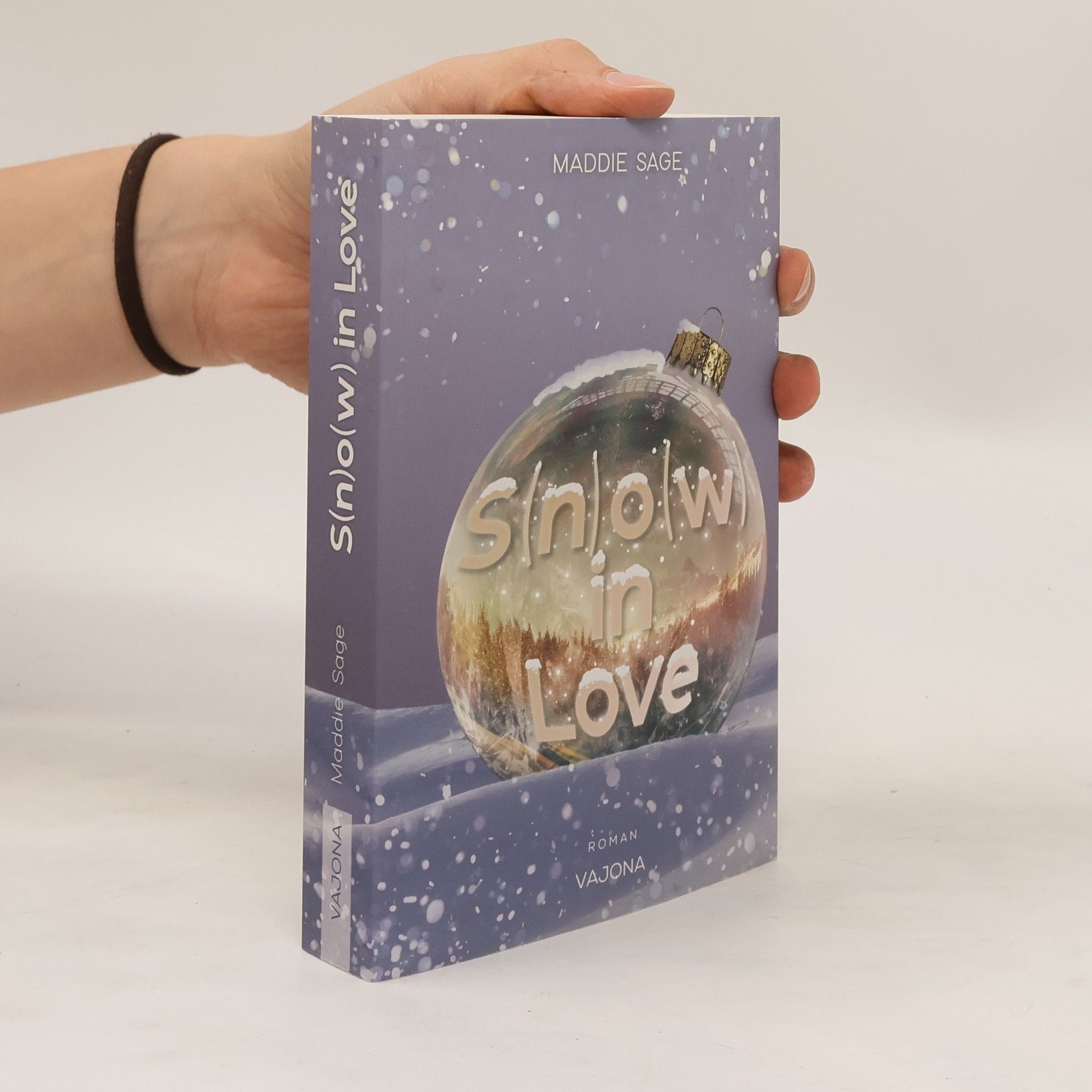 Maddie Sage S (n) o (w) in Love