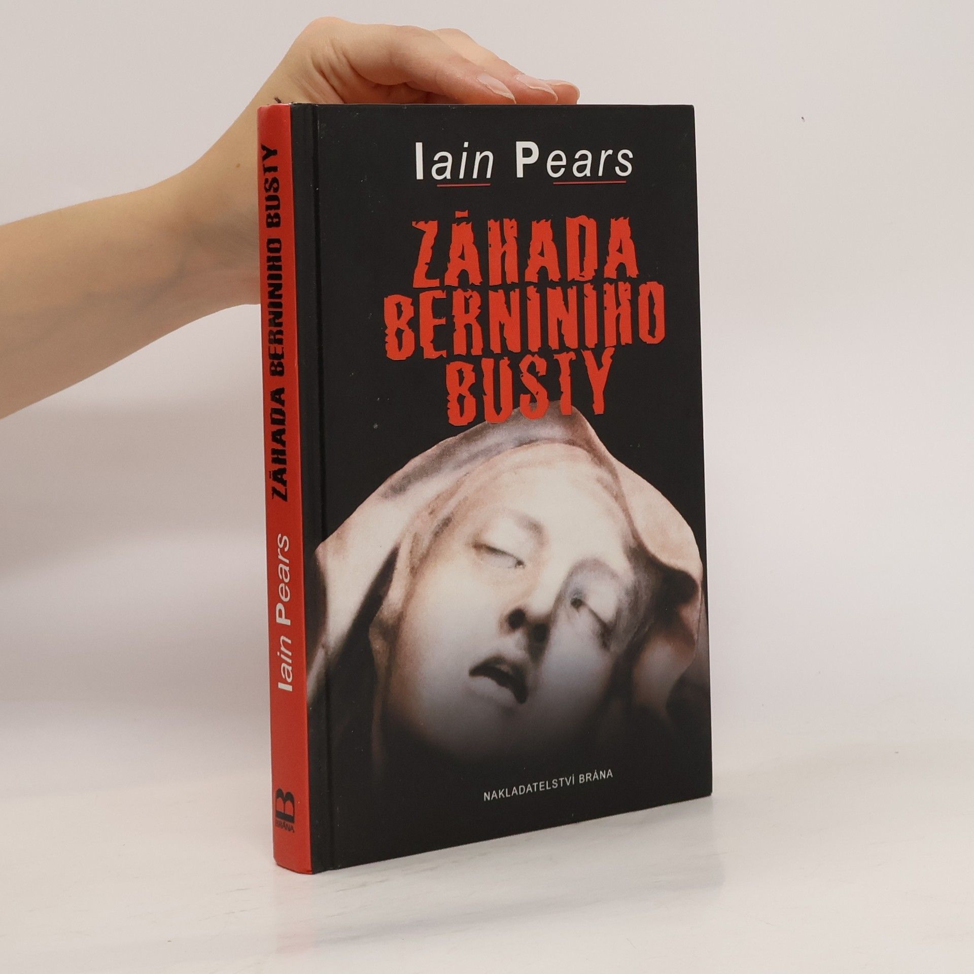 Iain Pears Záhada Berniniho busty